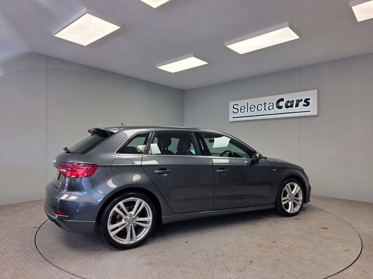 2018 AUDI A3 2018 AUDI A3