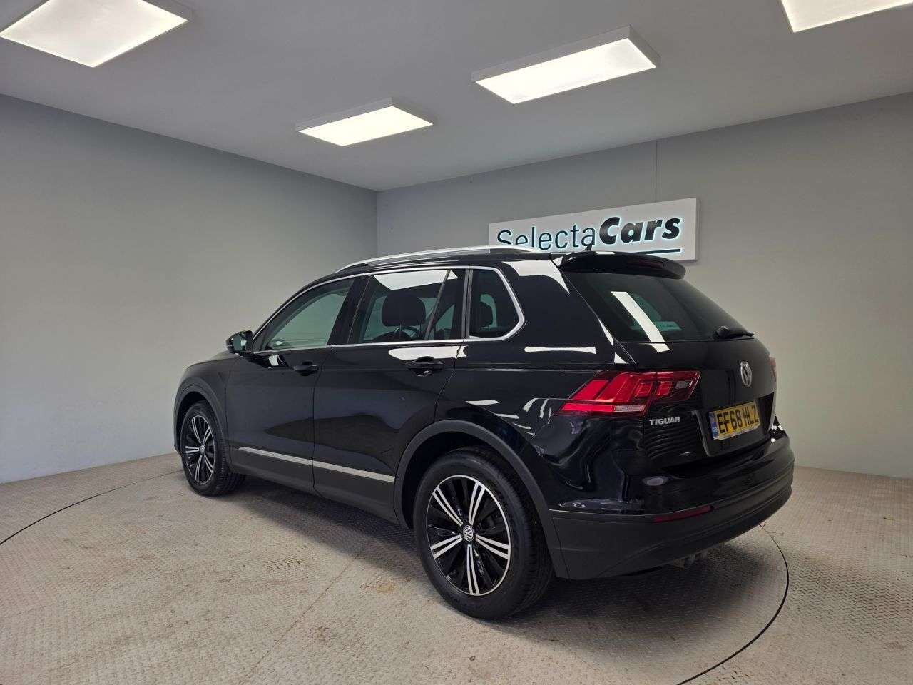 2018 VOLKSWAGEN TIGUAN 2018 VOLKSWAGEN TIGUAN