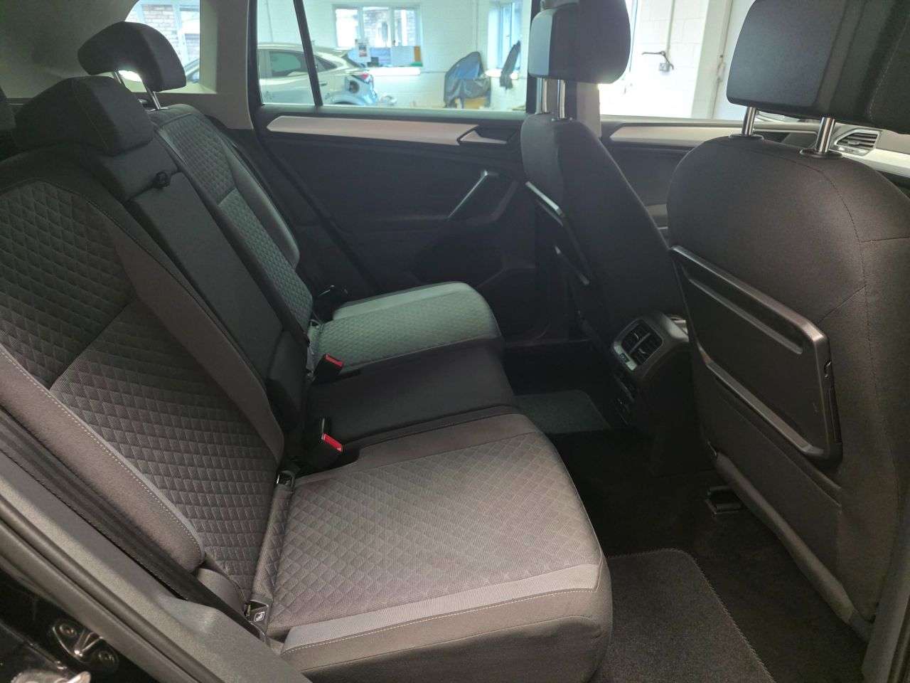2018 VOLKSWAGEN TIGUAN 2018 VOLKSWAGEN TIGUAN