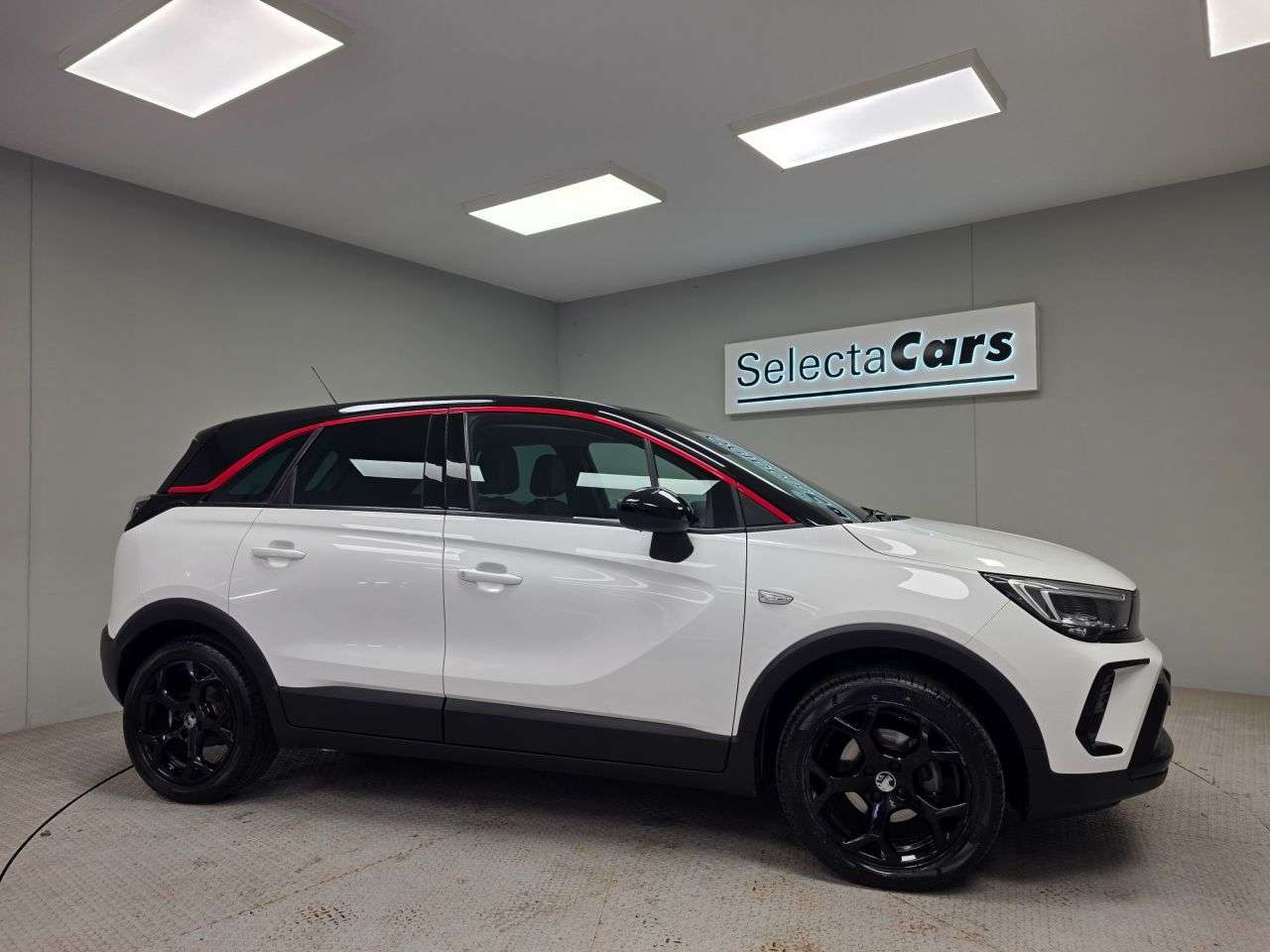 A 2022 VAUXHALL CROSSLAND 1.2 Turbo GS Line SUV 5dr Petrol Auto Euro 6 (s/s) (130 ps) A 2022 VAUXHALL CROSSLAND 1.2 Turbo GS Line SUV 5dr Petrol Auto Euro 6 (s/s) (130 ps)