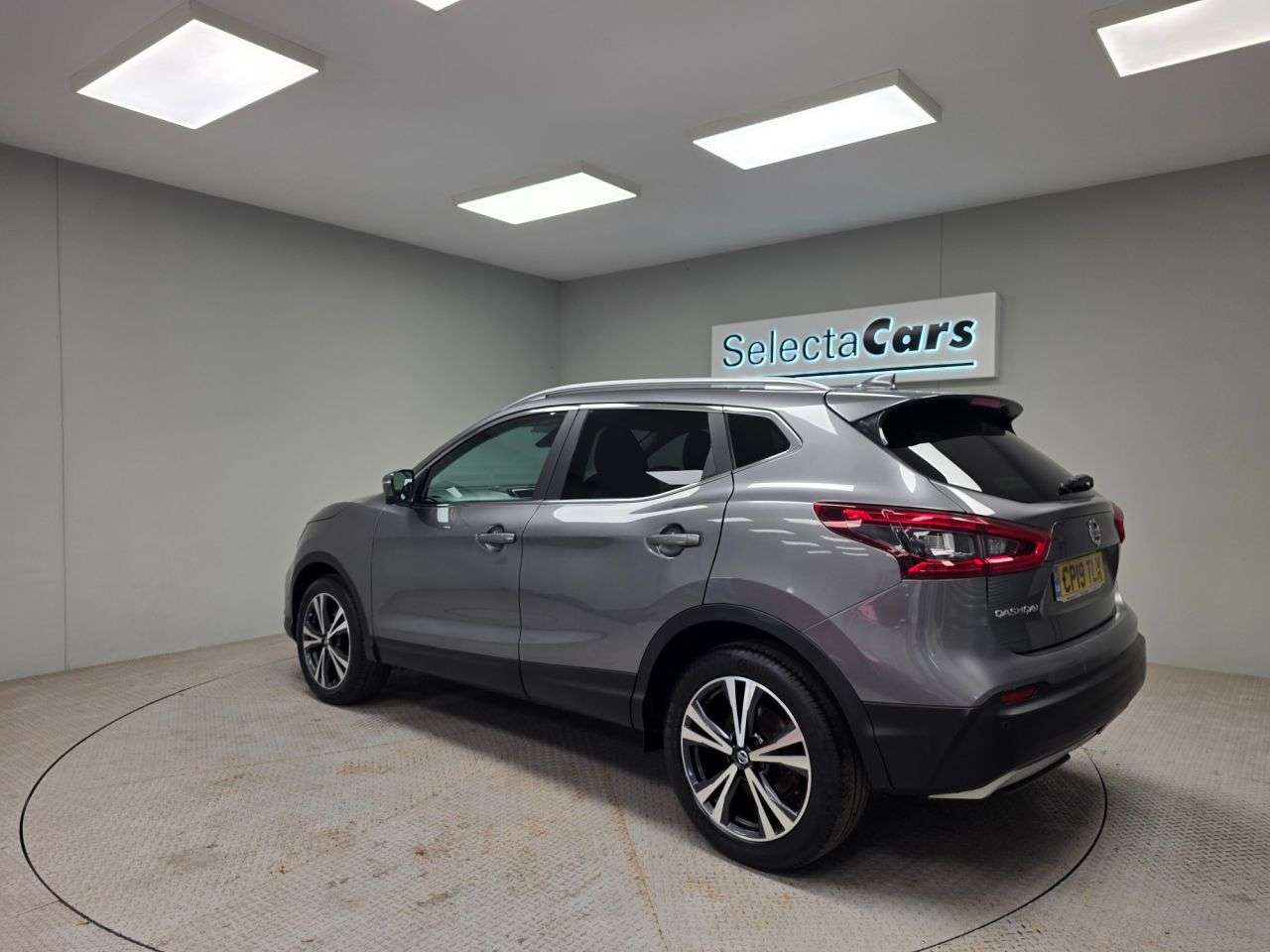 A 2019 NISSAN QASHQAI 1.3 DIG-T N-Connecta SUV 5dr Petrol DCT Auto Euro 6 (s/s) (160 ps) A 2019 NISSAN QASHQAI 1.3 DIG-T N-Connecta SUV 5dr Petrol DCT Auto Euro 6 (s/s) (160 ps)