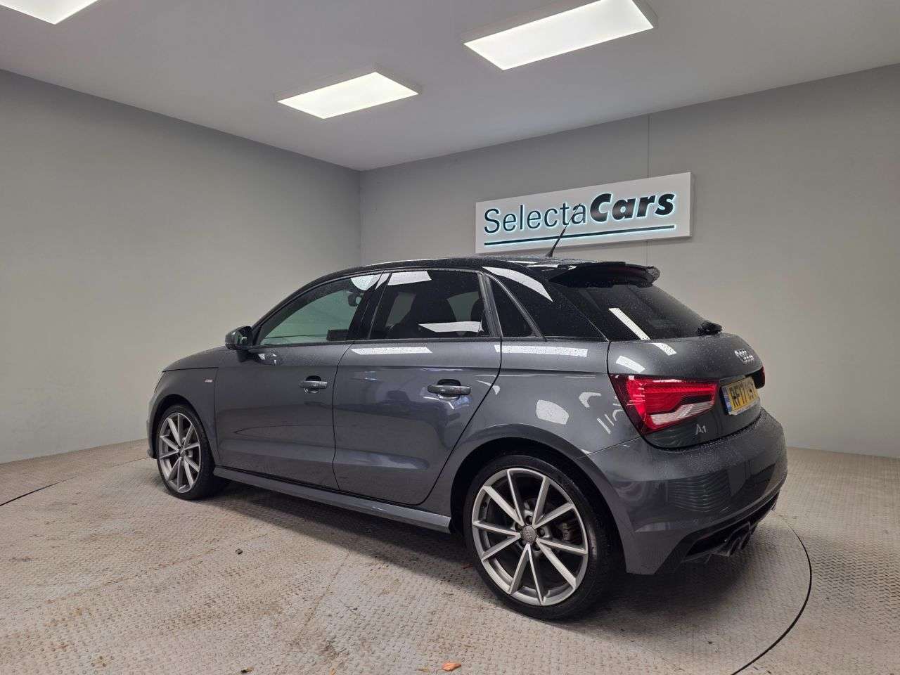 2017 AUDI A1 2017 AUDI A1