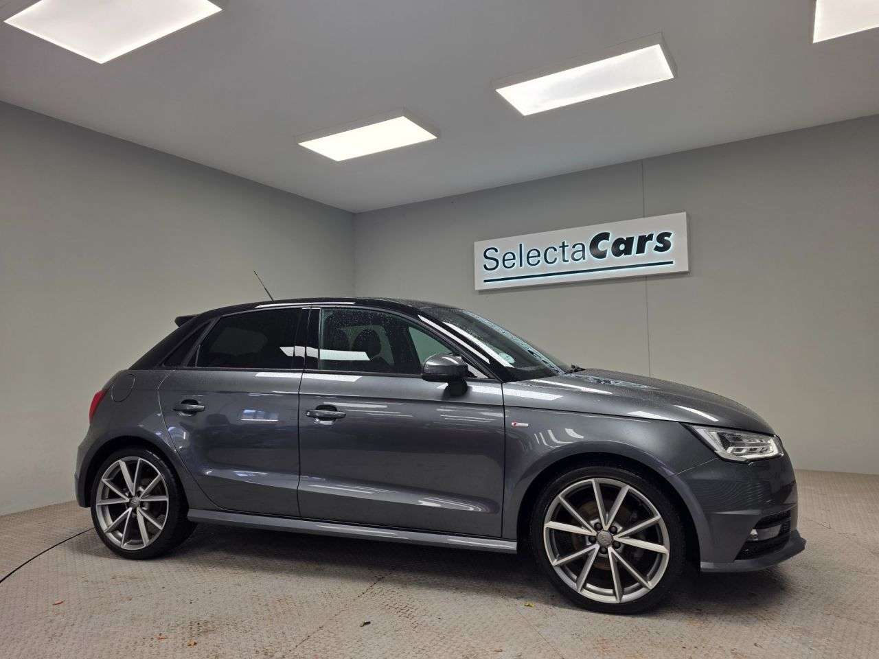 A 2017 AUDI A1 1.4 TFSI CoD Black Edition Sportback 5dr Petrol Manual Euro 6 (s/s) (150 ps A 2017 AUDI A1 1.4 TFSI CoD Black Edition Sportback 5dr Petrol Manual Euro 6 (s/s) (150 ps