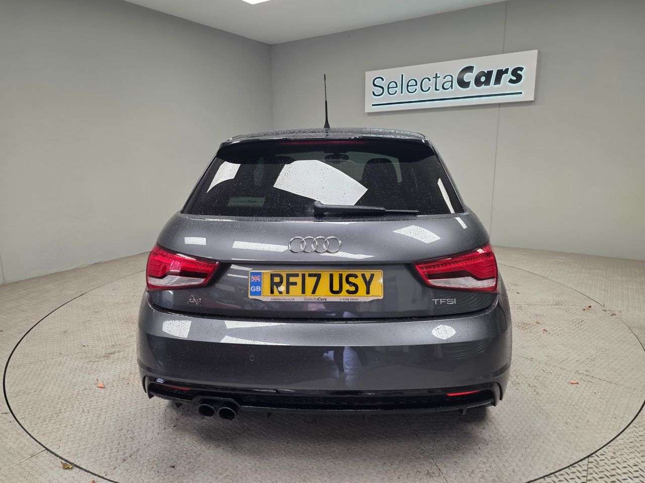 2017 AUDI A1 2017 AUDI A1