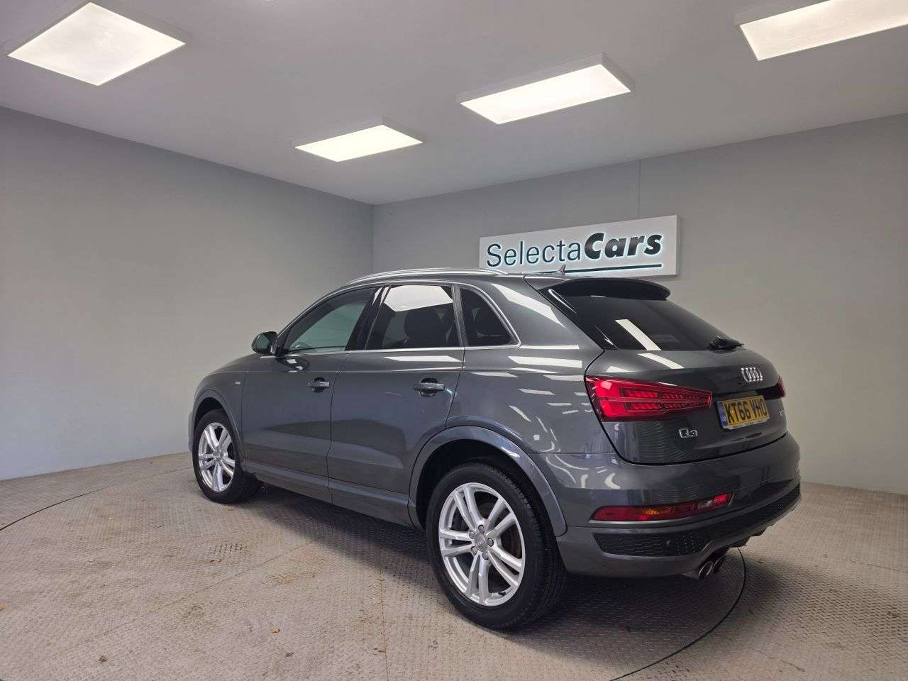 A 2017 AUDI Q3 1.4 TFSI CoD S line Edition SUV 5dr Petrol Manual Euro 6 (s/s) (150 ps) A 2017 AUDI Q3 1.4 TFSI CoD S line Edition SUV 5dr Petrol Manual Euro 6 (s/s) (150 ps)