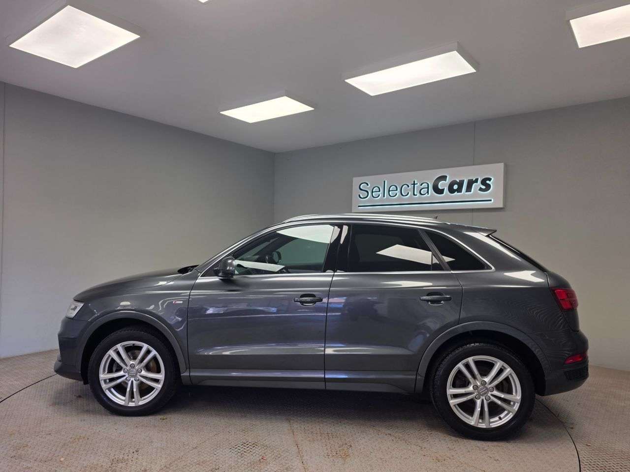 2017 AUDI Q3 2017 AUDI Q3