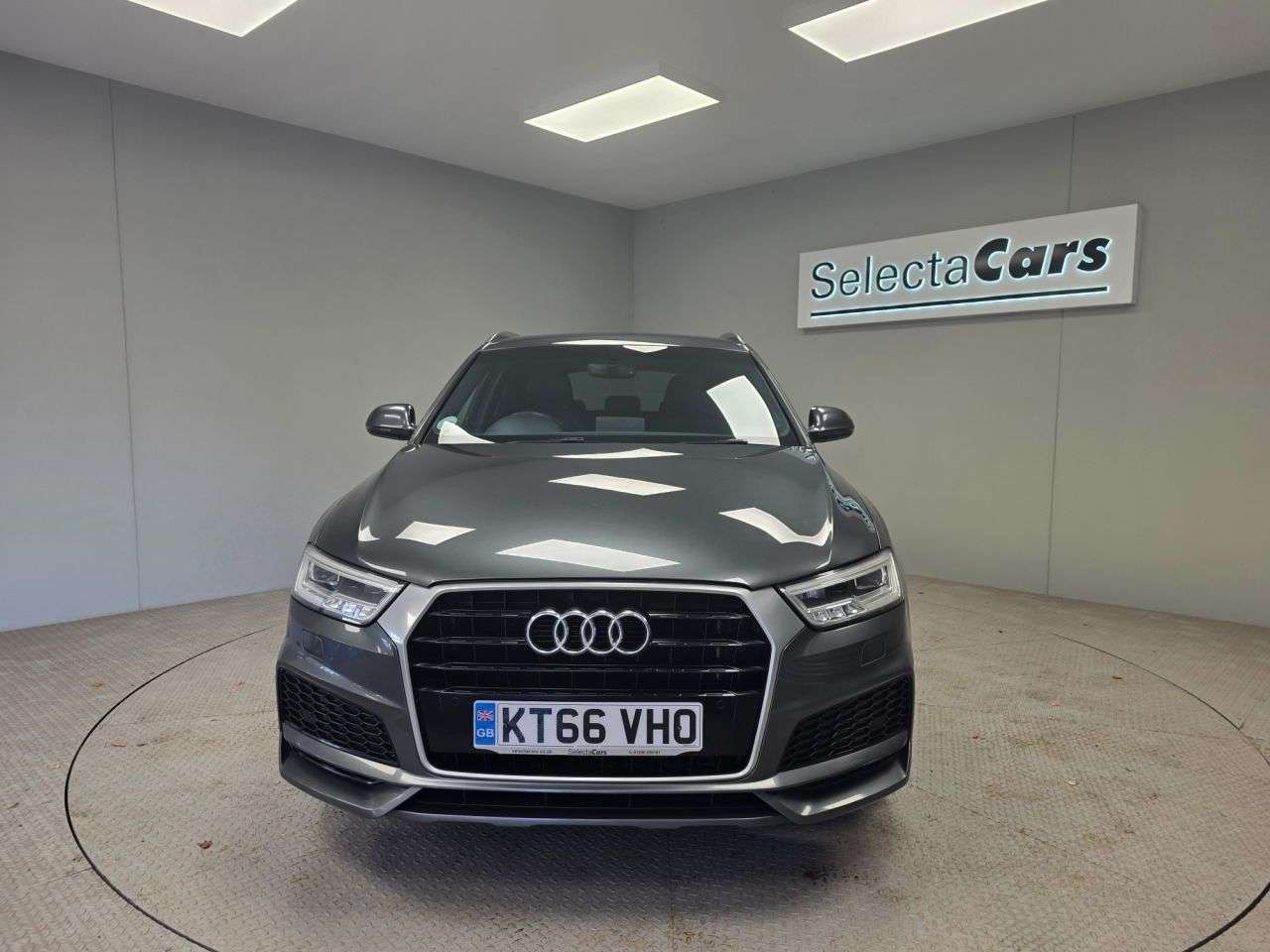 A 2017 AUDI Q3 1.4 TFSI CoD S line Edition SUV 5dr Petrol Manual Euro 6 (s/s) (150 ps) A 2017 AUDI Q3 1.4 TFSI CoD S line Edition SUV 5dr Petrol Manual Euro 6 (s/s) (150 ps)
