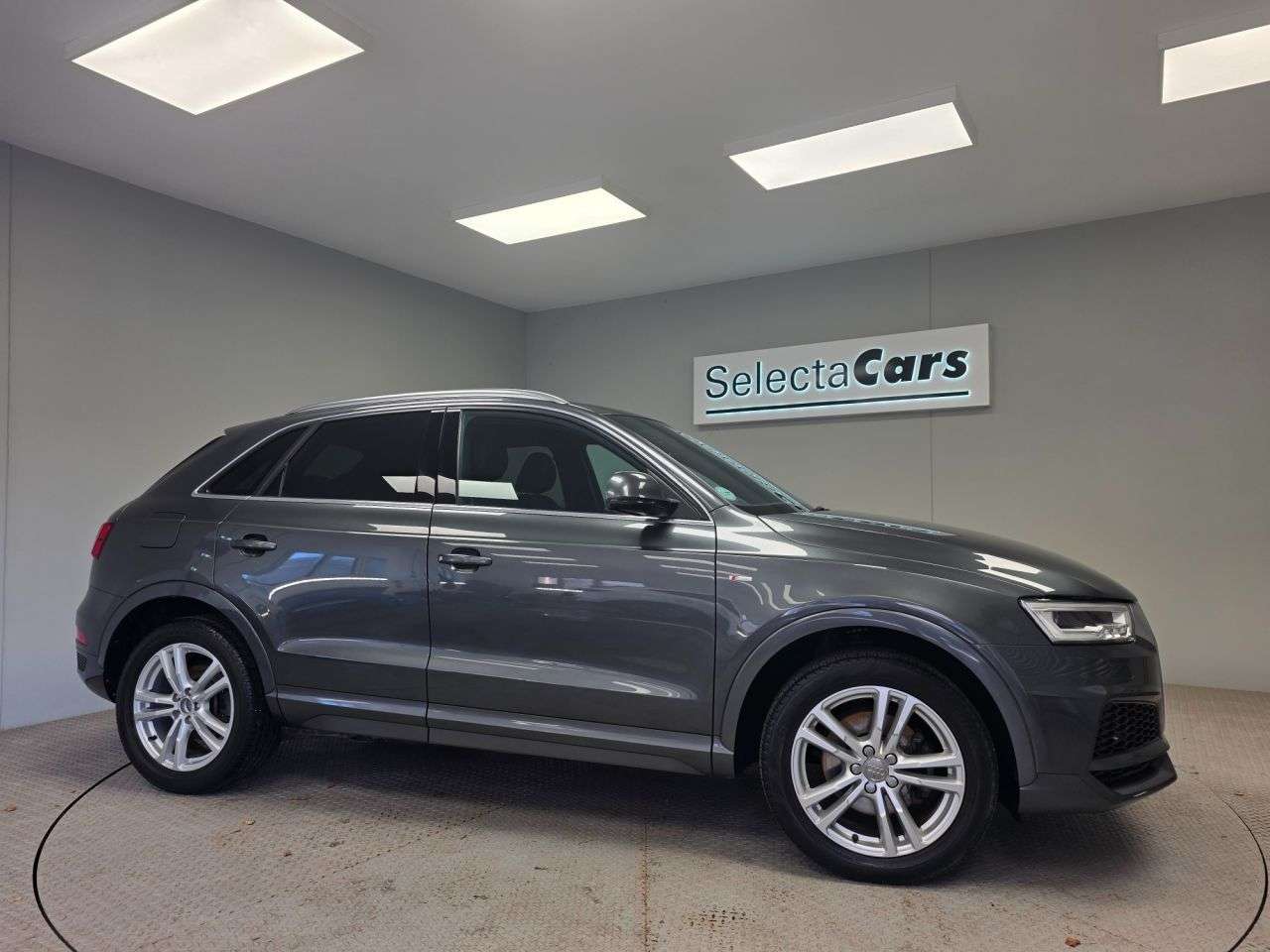 A 2017 AUDI Q3 1.4 TFSI CoD S line Edition SUV 5dr Petrol Manual Euro 6 (s/s) (150 ps) A 2017 AUDI Q3 1.4 TFSI CoD S line Edition SUV 5dr Petrol Manual Euro 6 (s/s) (150 ps)