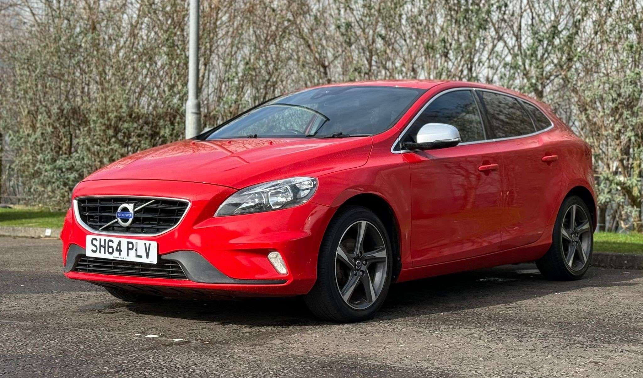 2014 VOLVO V40 2014 VOLVO V40