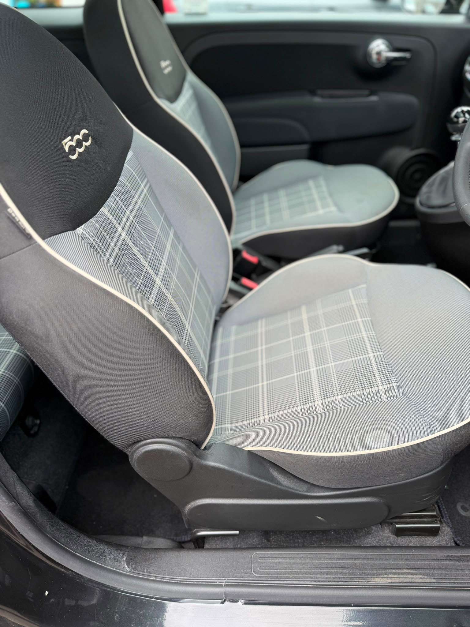 2021 FIAT 500 2021 FIAT 500