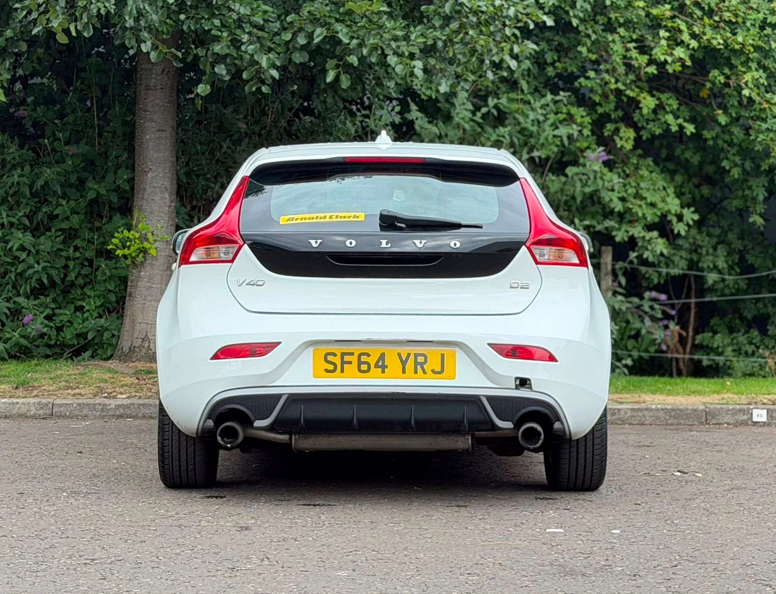 2014 VOLVO V40 2014 VOLVO V40