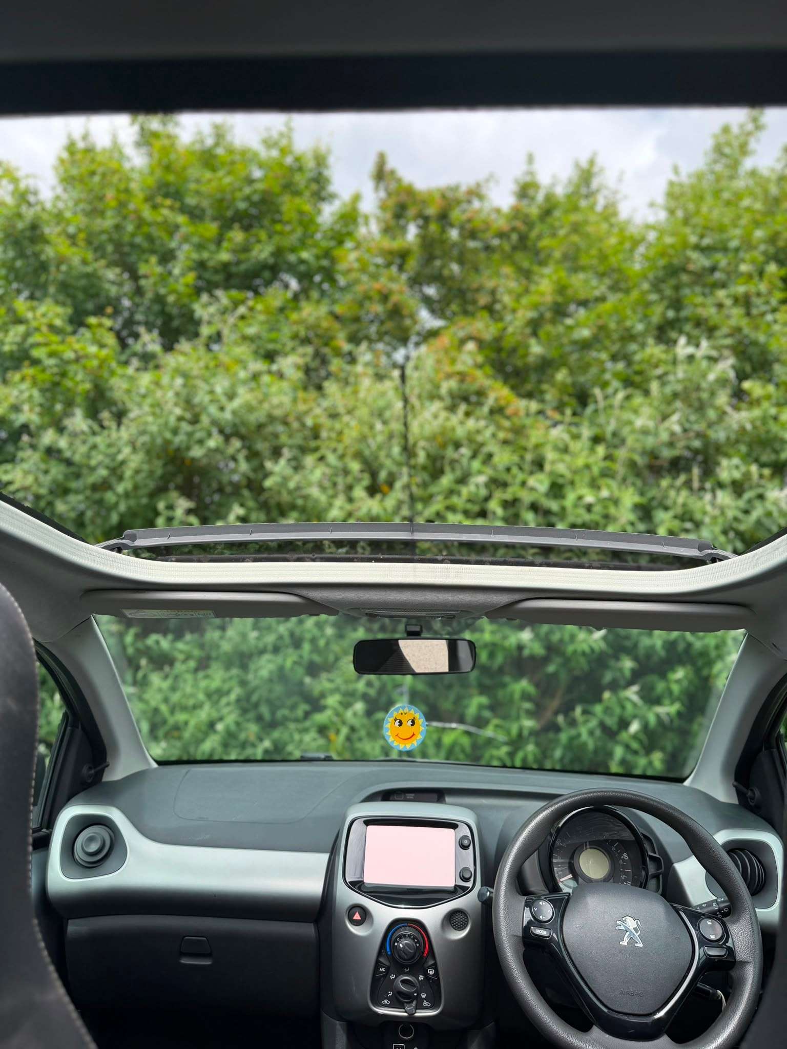 2014 PEUGEOT 108 2014 PEUGEOT 108