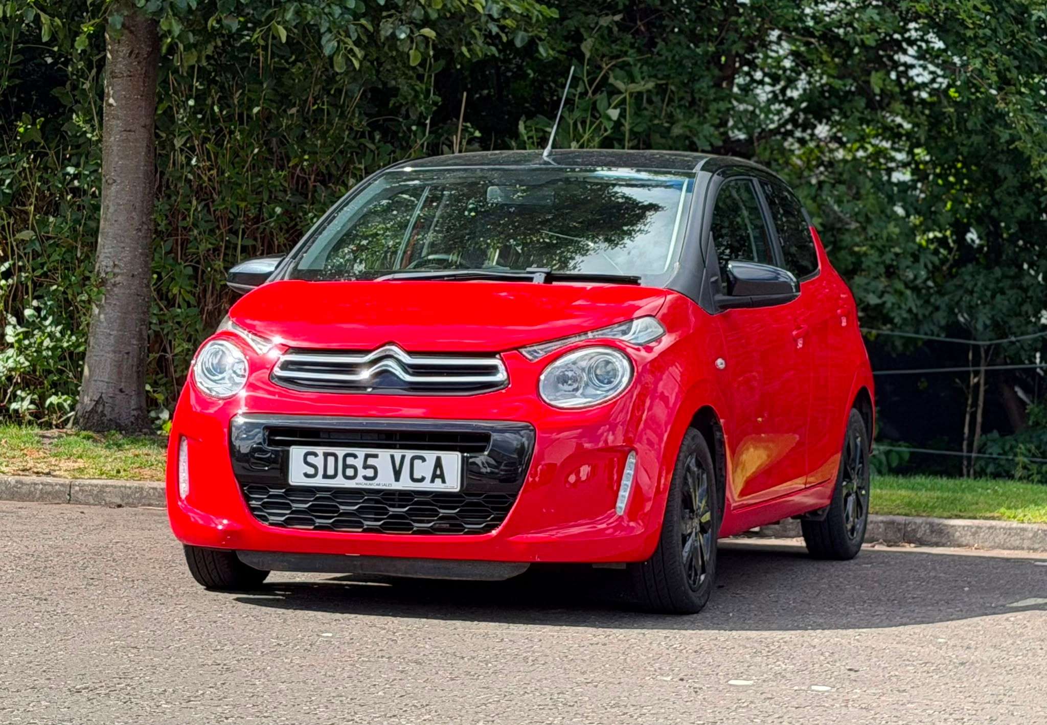 A 2015 CITROEN C1 1.2 PureTech Flair Hatchback 5dr Petrol Manual Euro 6 (82 ps) A 2015 CITROEN C1 1.2 PureTech Flair Hatchback 5dr Petrol Manual Euro 6 (82 ps)