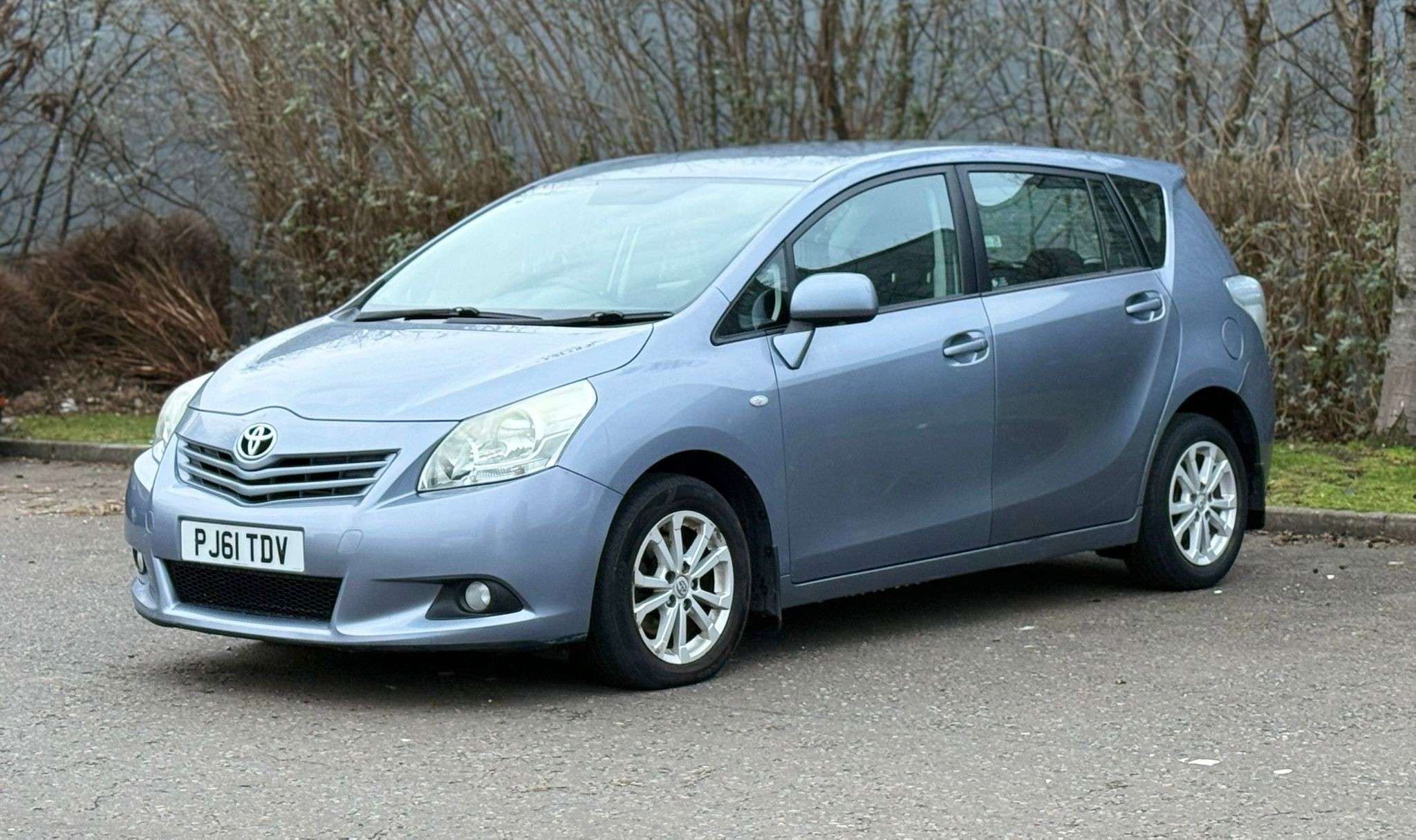 A 2012 TOYOTA VERSO 2.0 D-4D TR MPV 5dr Diesel Manual Euro 5 (126 ps) A 2012 TOYOTA VERSO 2.0 D-4D TR MPV 5dr Diesel Manual Euro 5 (126 ps)
