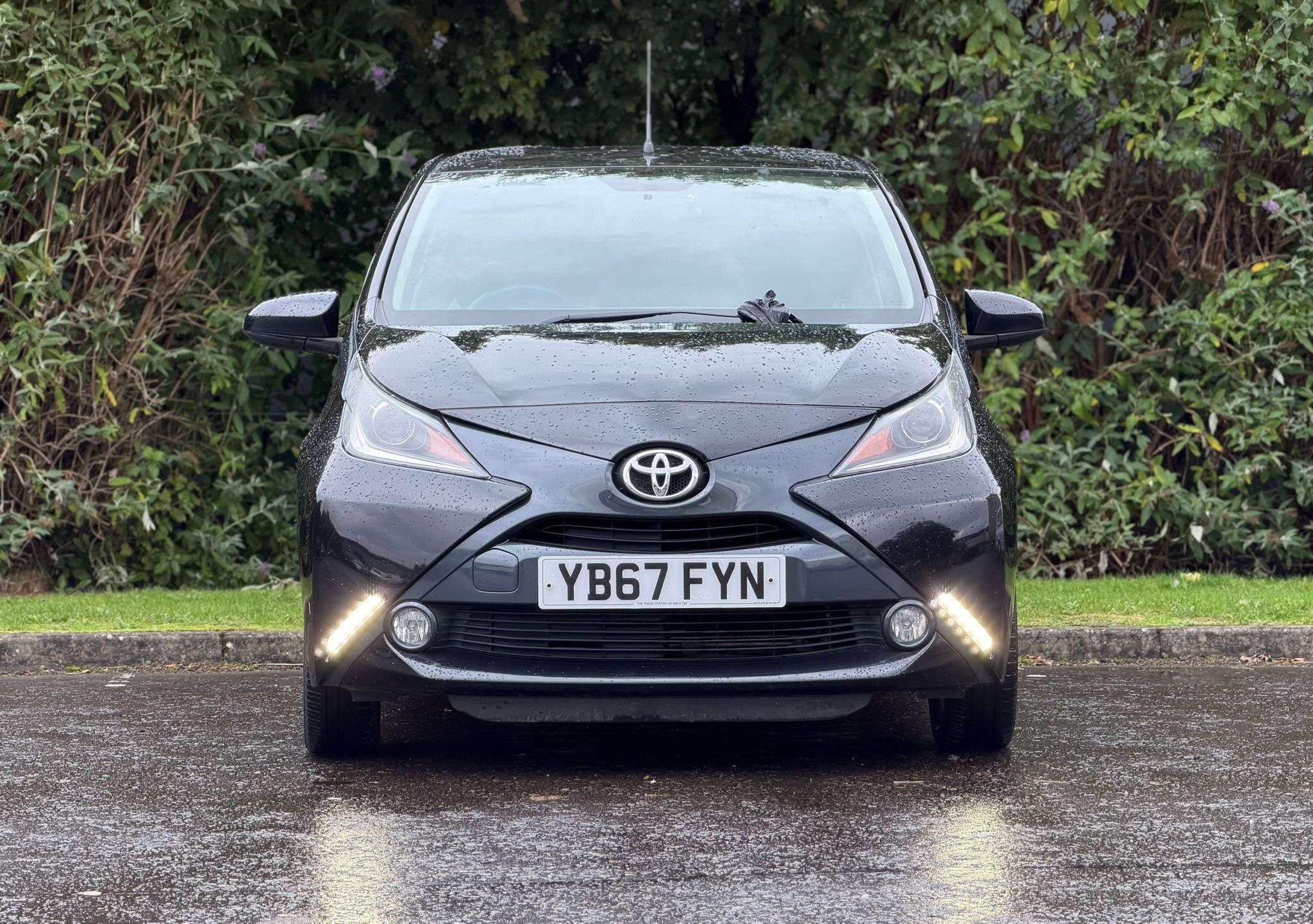 A 2017 TOYOTA AYGO 1.0 VVT-i x-style Hatchback 5dr Petrol Manual Euro 6 (68 ps) A 2017 TOYOTA AYGO 1.0 VVT-i x-style Hatchback 5dr Petrol Manual Euro 6 (68 ps)