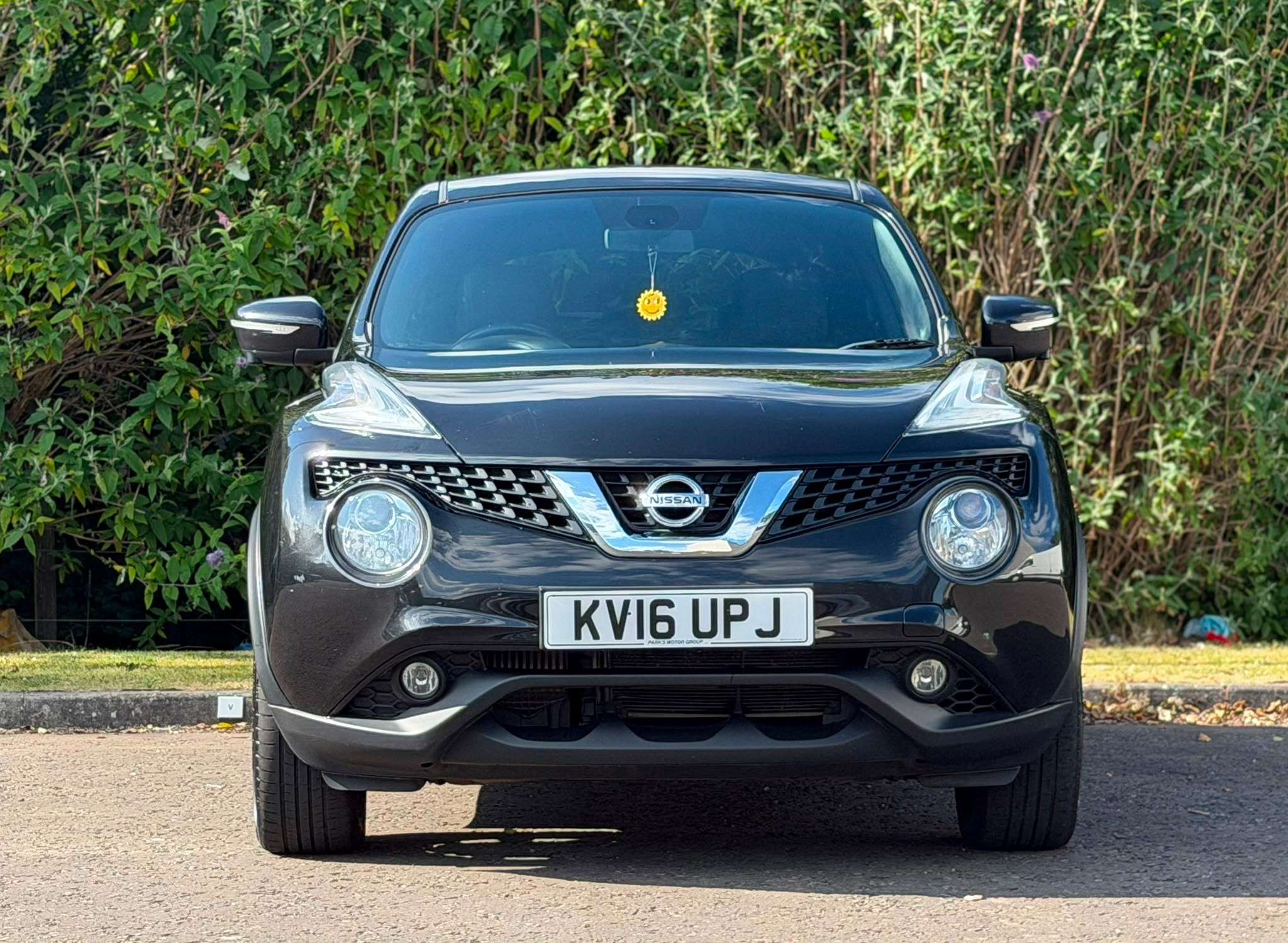 A 2016 NISSAN JUKE 1.5 dCi Tekna SUV 5dr Diesel Manual Euro 6 (s/s) (110 ps) A 2016 NISSAN JUKE 1.5 dCi Tekna SUV 5dr Diesel Manual Euro 6 (s/s) (110 ps)