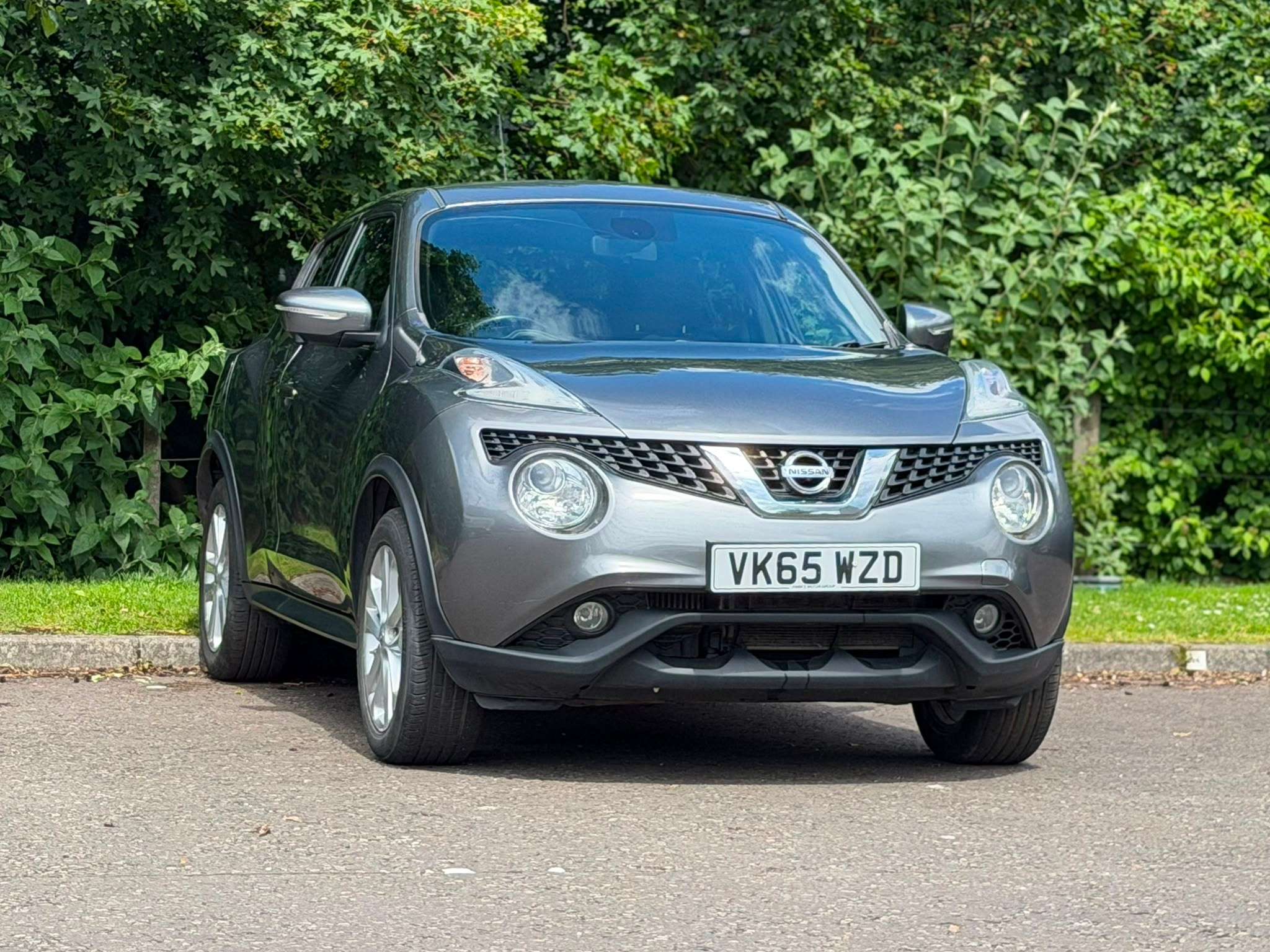 A 2015 NISSAN JUKE 1.5 dCi Tekna SUV 5dr Diesel Manual Euro 6 (s/s) (110 ps) A 2015 NISSAN JUKE 1.5 dCi Tekna SUV 5dr Diesel Manual Euro 6 (s/s) (110 ps)