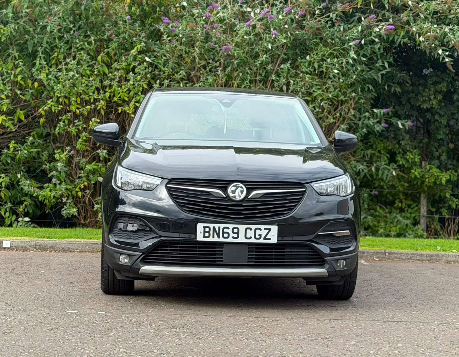 A 2019 VAUXHALL GRANDLAND X 1.2 Turbo GPF Sport Nav SUV 5dr Petrol Manual Euro 6 (s/s) (130 ps) A 2019 VAUXHALL GRANDLAND X 1.2 Turbo GPF Sport Nav SUV 5dr Petrol Manual Euro 6 (s/s) (130 ps)