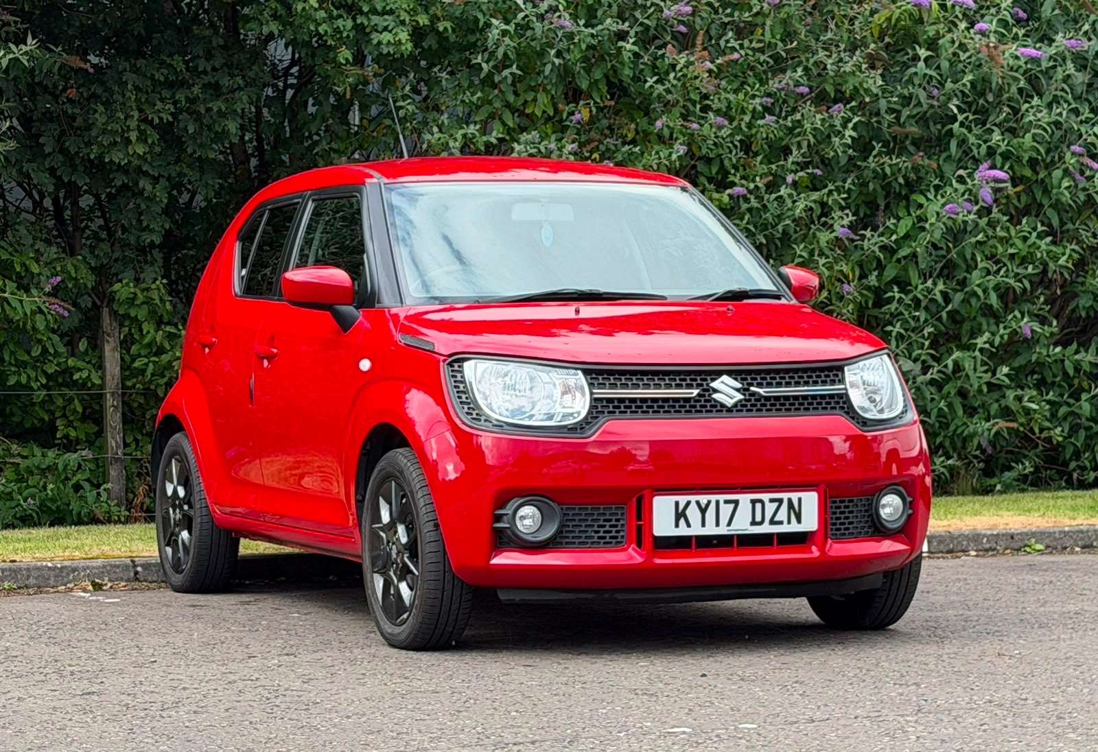 A 2017 SUZUKI IGNIS 1.2 Dualjet SZ3 Hatchback 5dr Petrol Manual Euro 6 (90 ps) A 2017 SUZUKI IGNIS 1.2 Dualjet SZ3 Hatchback 5dr Petrol Manual Euro 6 (90 ps)