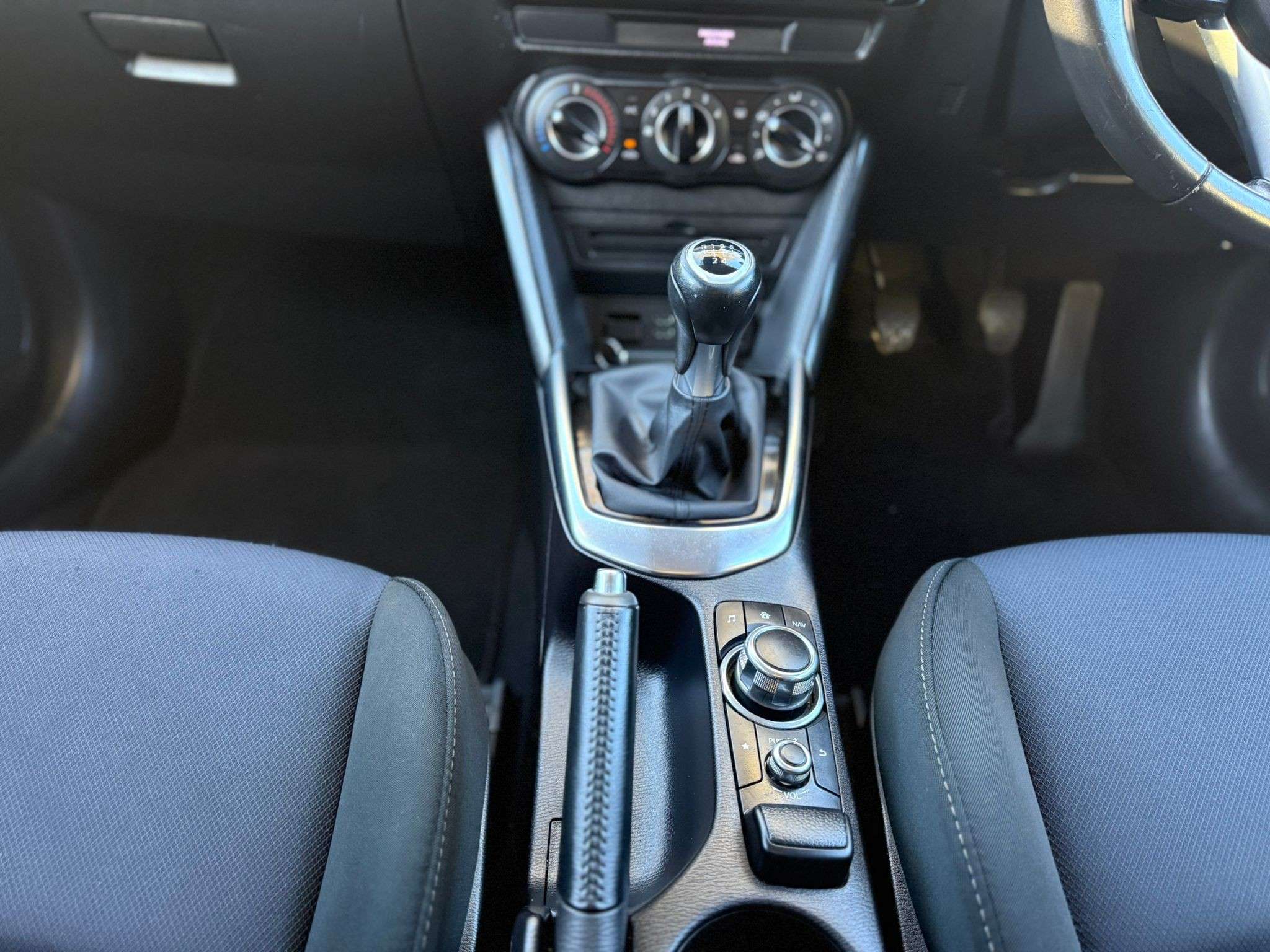 2016 MAZDA MAZDA2 2016 MAZDA MAZDA2