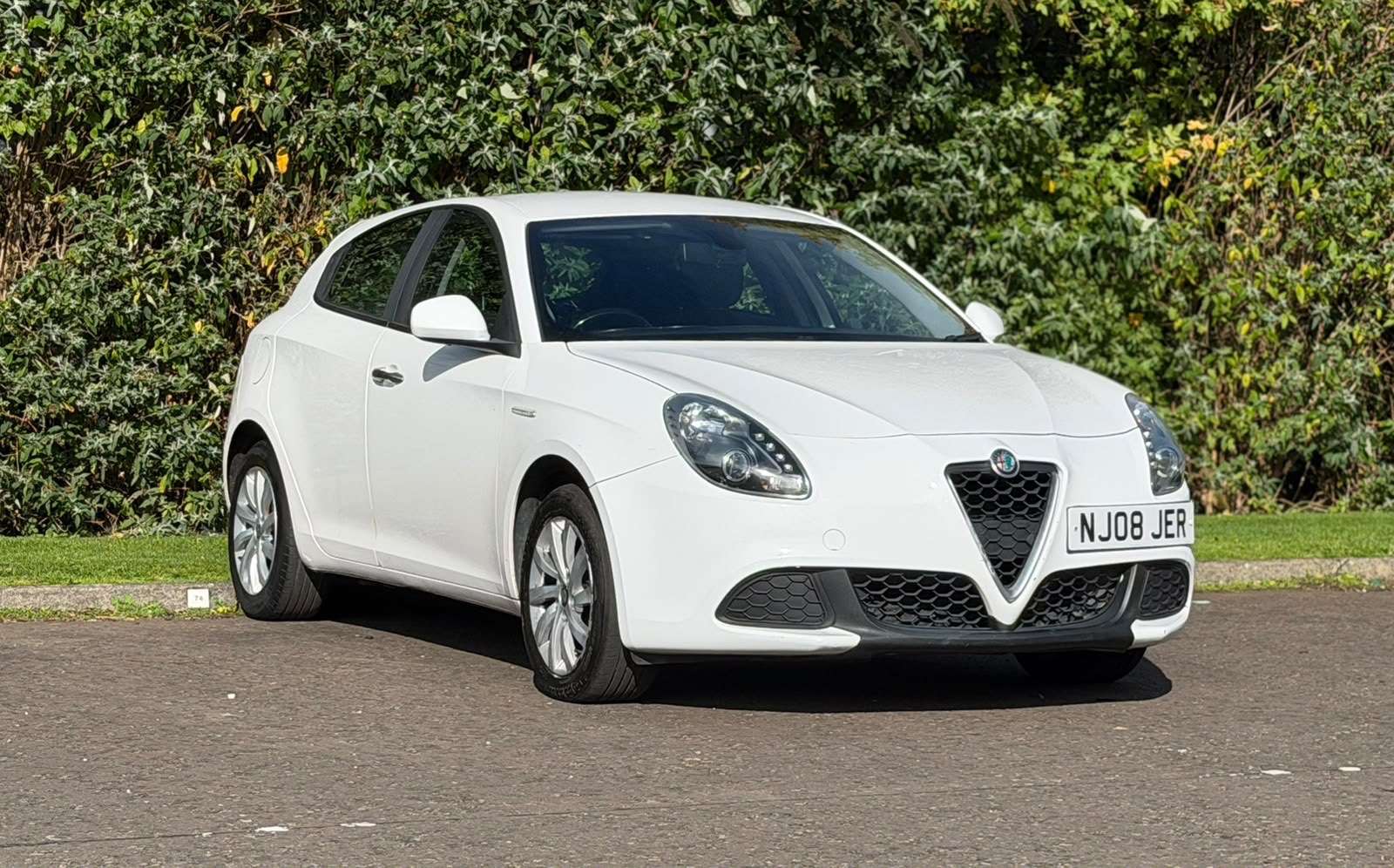 A 2016 ALFA ROMEO GIULIETTA 1.4 TB Giulietta Hatchback 5dr Petrol Manual Euro 6 (s/s) (120 bhp) A 2016 ALFA ROMEO GIULIETTA 1.4 TB Giulietta Hatchback 5dr Petrol Manual Euro 6 (s/s) (120 bhp)