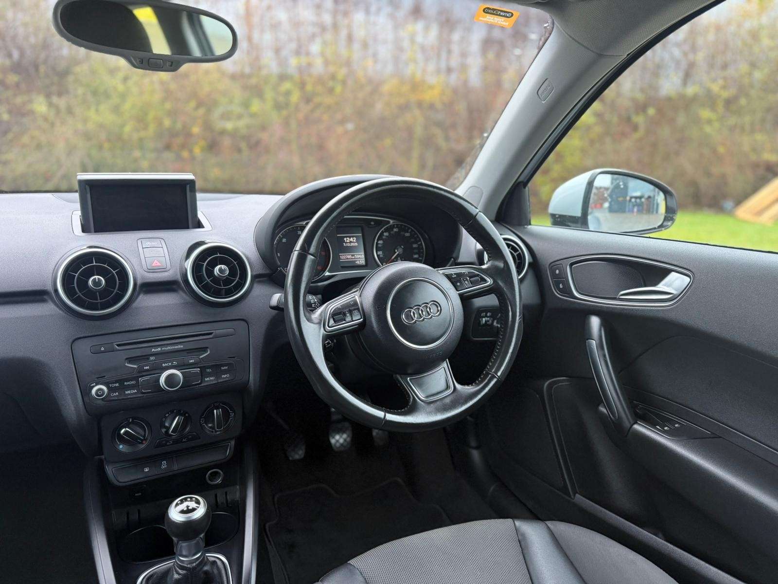 2011 AUDI A1 2011 AUDI A1