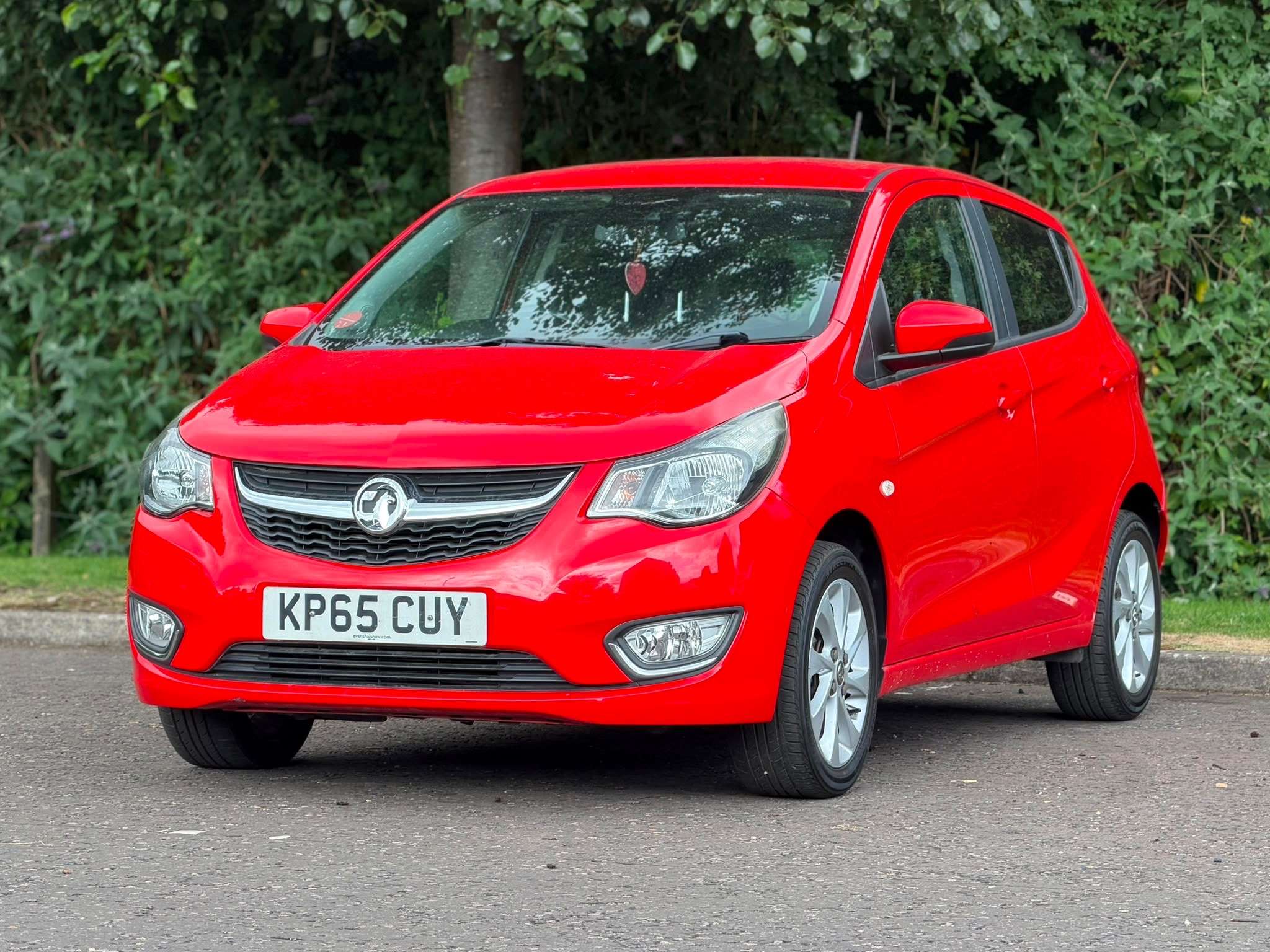 A 2015 VAUXHALL VIVA 1.0i SL Hatchback 5dr Petrol Manual Euro 6 (75 ps) A 2015 VAUXHALL VIVA 1.0i SL Hatchback 5dr Petrol Manual Euro 6 (75 ps)