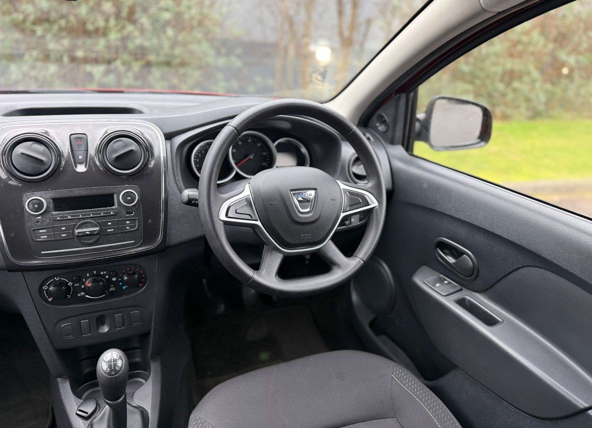 2017 DACIA SANDERO 2017 DACIA SANDERO