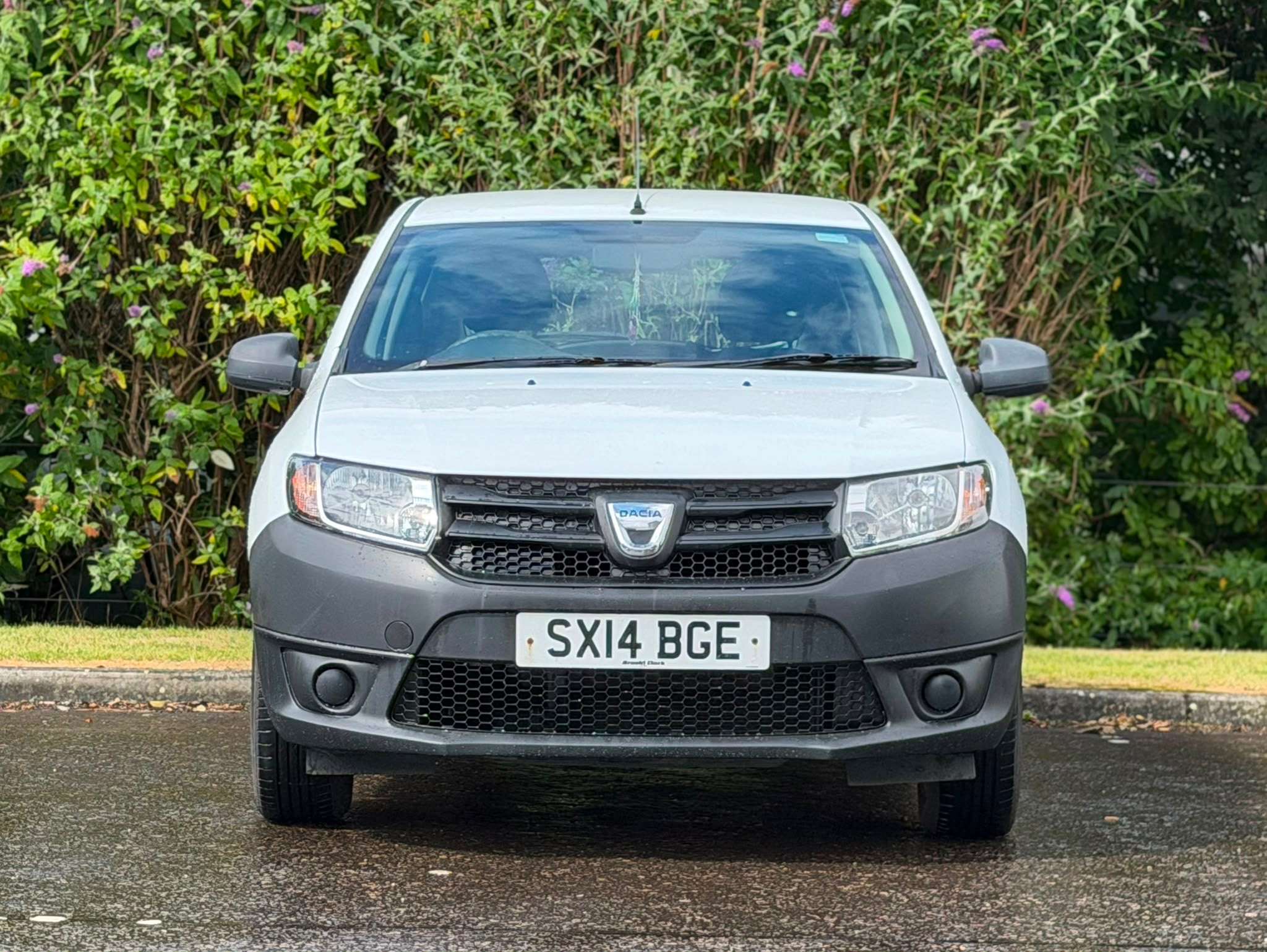 A 2014 DACIA SANDERO 1.2 Access Hatchback 5dr Petrol Manual Euro 5 (75 ps) A 2014 DACIA SANDERO 1.2 Access Hatchback 5dr Petrol Manual Euro 5 (75 ps)