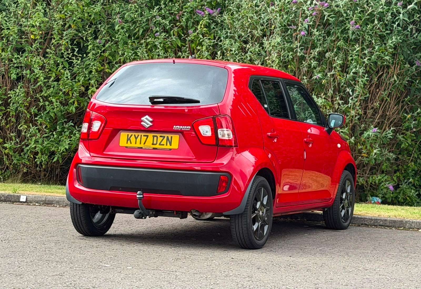A 2017 SUZUKI IGNIS 1.2 Dualjet SZ3 Hatchback 5dr Petrol Manual Euro 6 (90 ps) A 2017 SUZUKI IGNIS 1.2 Dualjet SZ3 Hatchback 5dr Petrol Manual Euro 6 (90 ps)