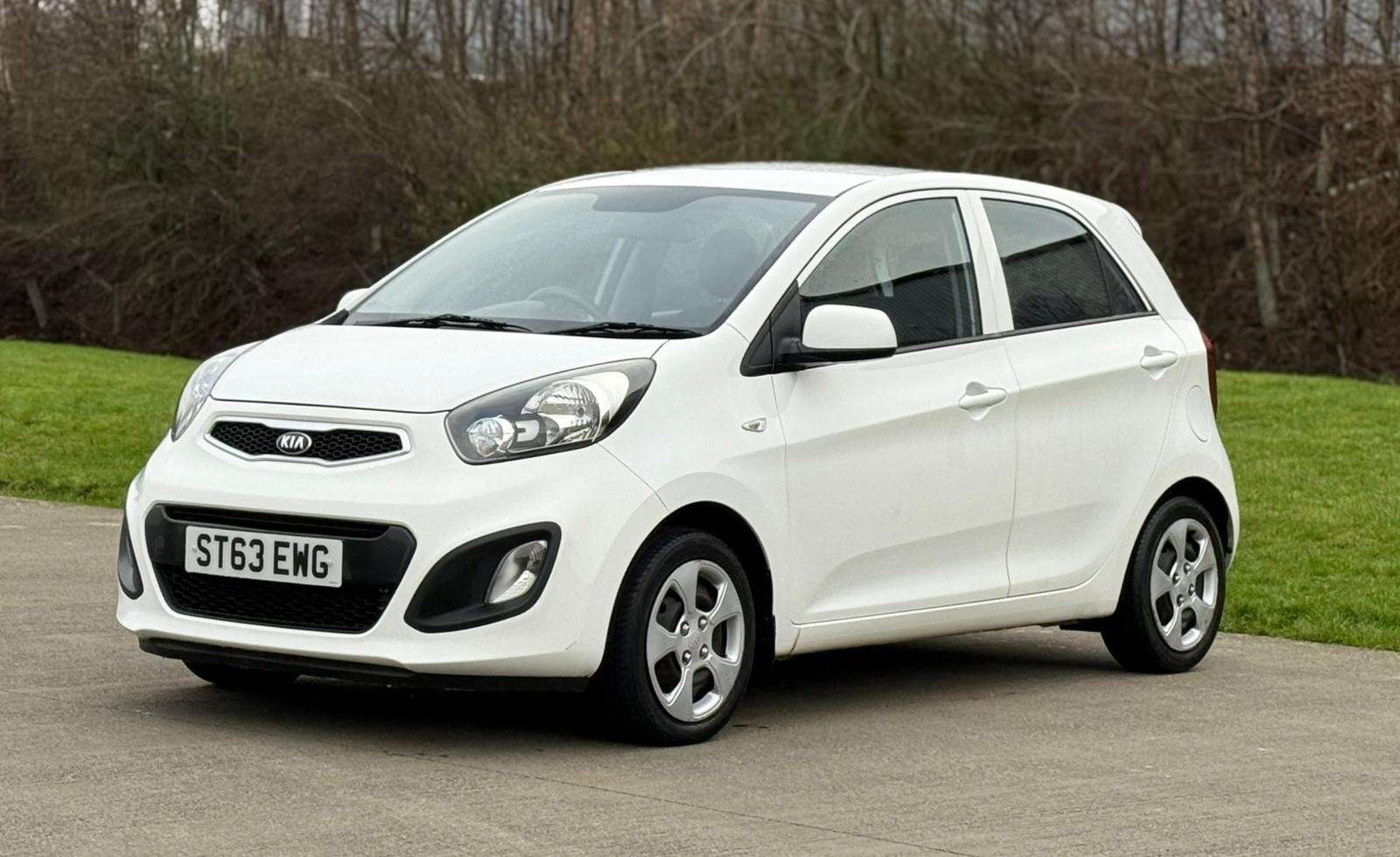 A 2013 KIA PICANTO 1.0 1 Hatchback 5dr Petrol Manual Euro 5 (68 bhp) A 2013 KIA PICANTO 1.0 1 Hatchback 5dr Petrol Manual Euro 5 (68 bhp)