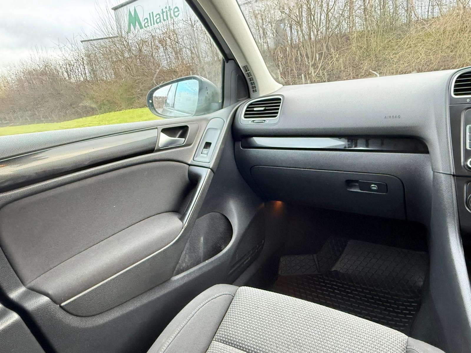 2011 VOLKSWAGEN GOLF 2011 VOLKSWAGEN GOLF