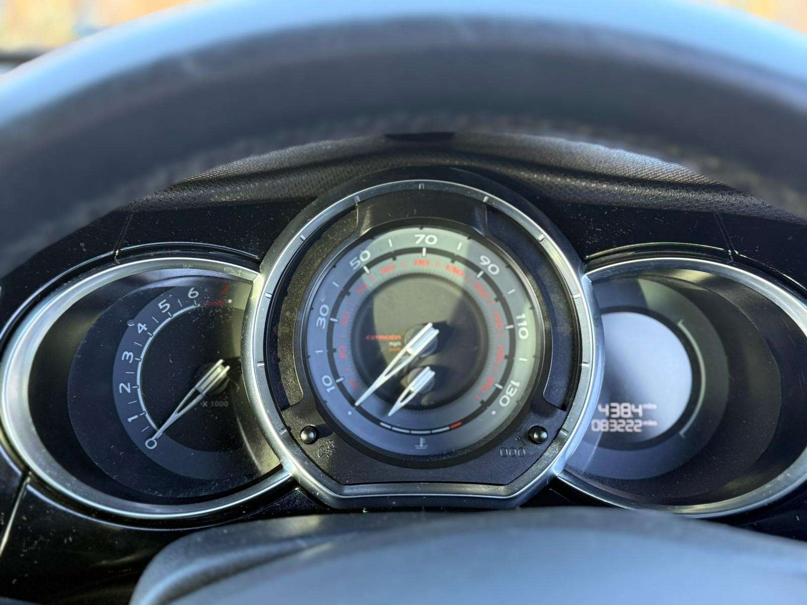 2014 CITROEN DS3 CABRIO 2014 CITROEN DS3 CABRIO