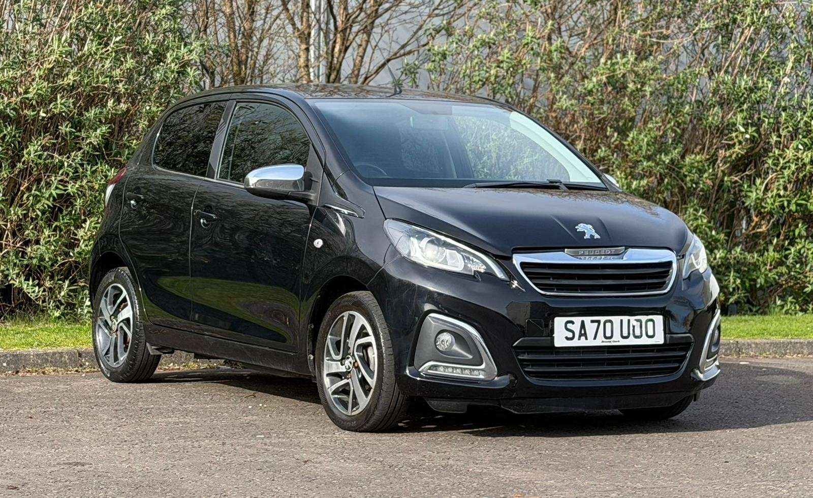 A 2020 PEUGEOT 108 1.0 Collection Hatchback 5dr Petrol Manual Euro 6 (s/s) (72 ps) A 2020 PEUGEOT 108 1.0 Collection Hatchback 5dr Petrol Manual Euro 6 (s/s) (72 ps)