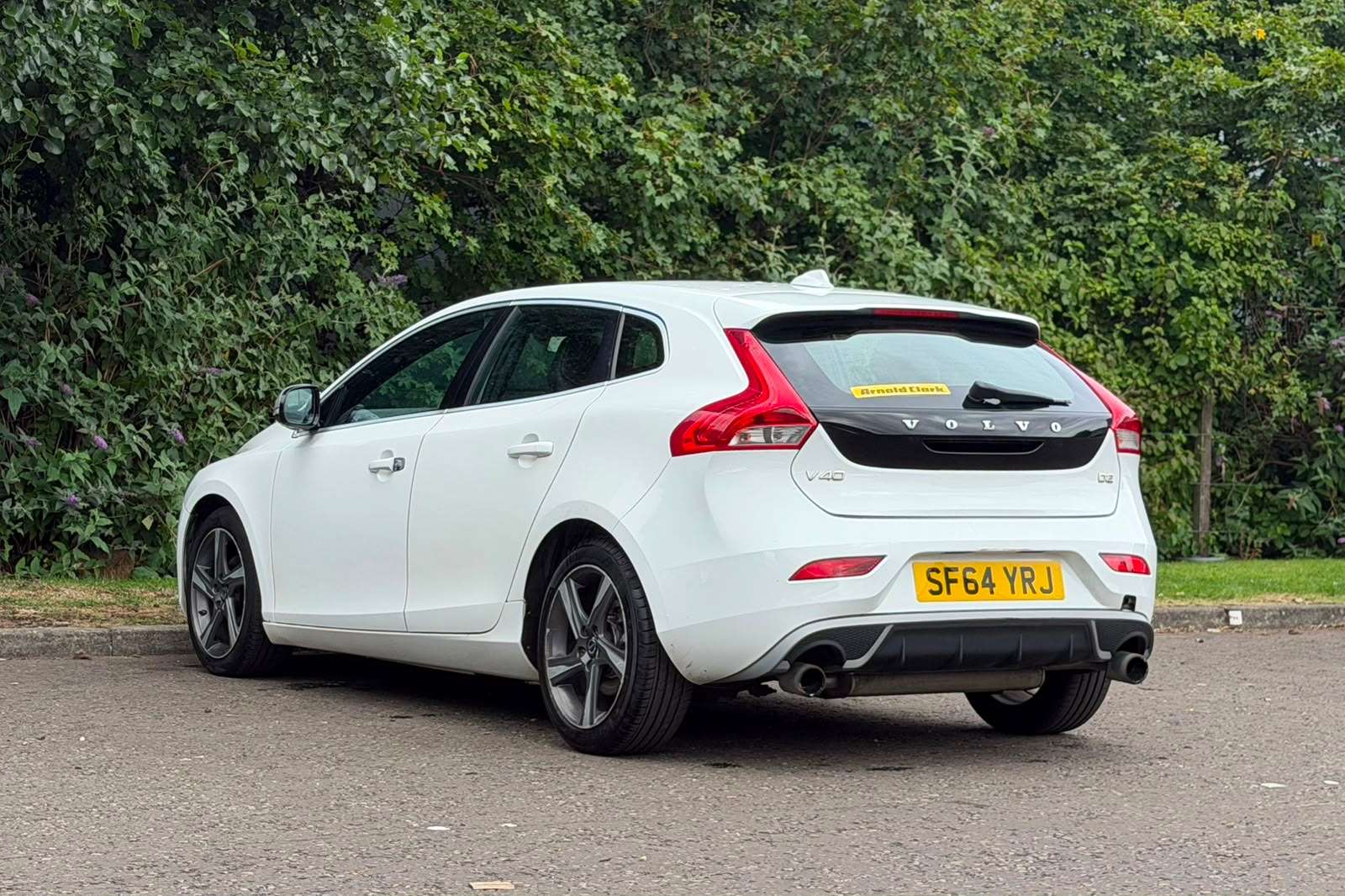 2014 VOLVO V40 2014 VOLVO V40