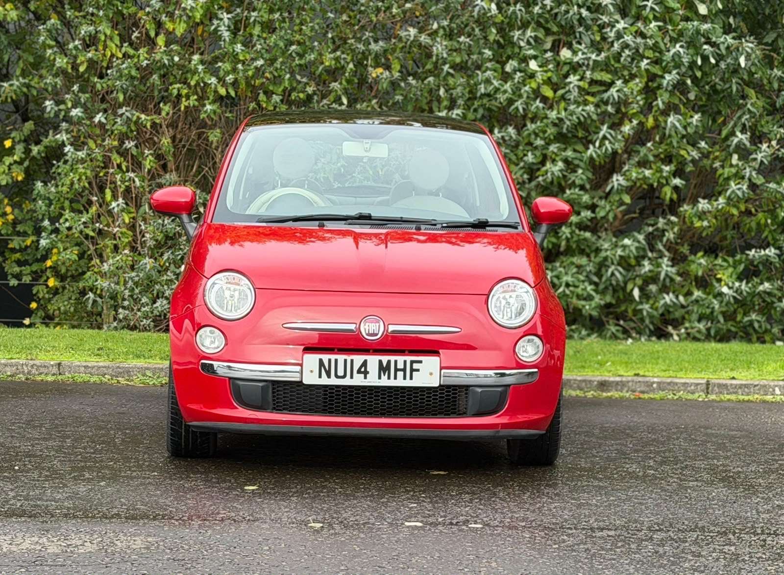 A 2014 FIAT 500 1.2 Lounge Hatchback 3dr Petrol Manual Euro 6 (s/s) (69 bhp) A 2014 FIAT 500 1.2 Lounge Hatchback 3dr Petrol Manual Euro 6 (s/s) (69 bhp)