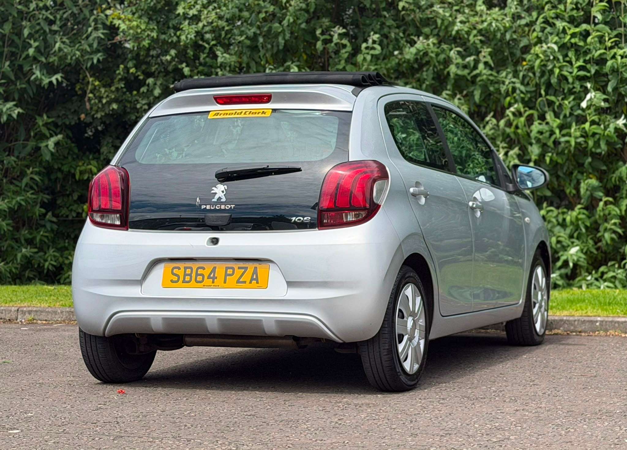 2014 PEUGEOT 108 2014 PEUGEOT 108