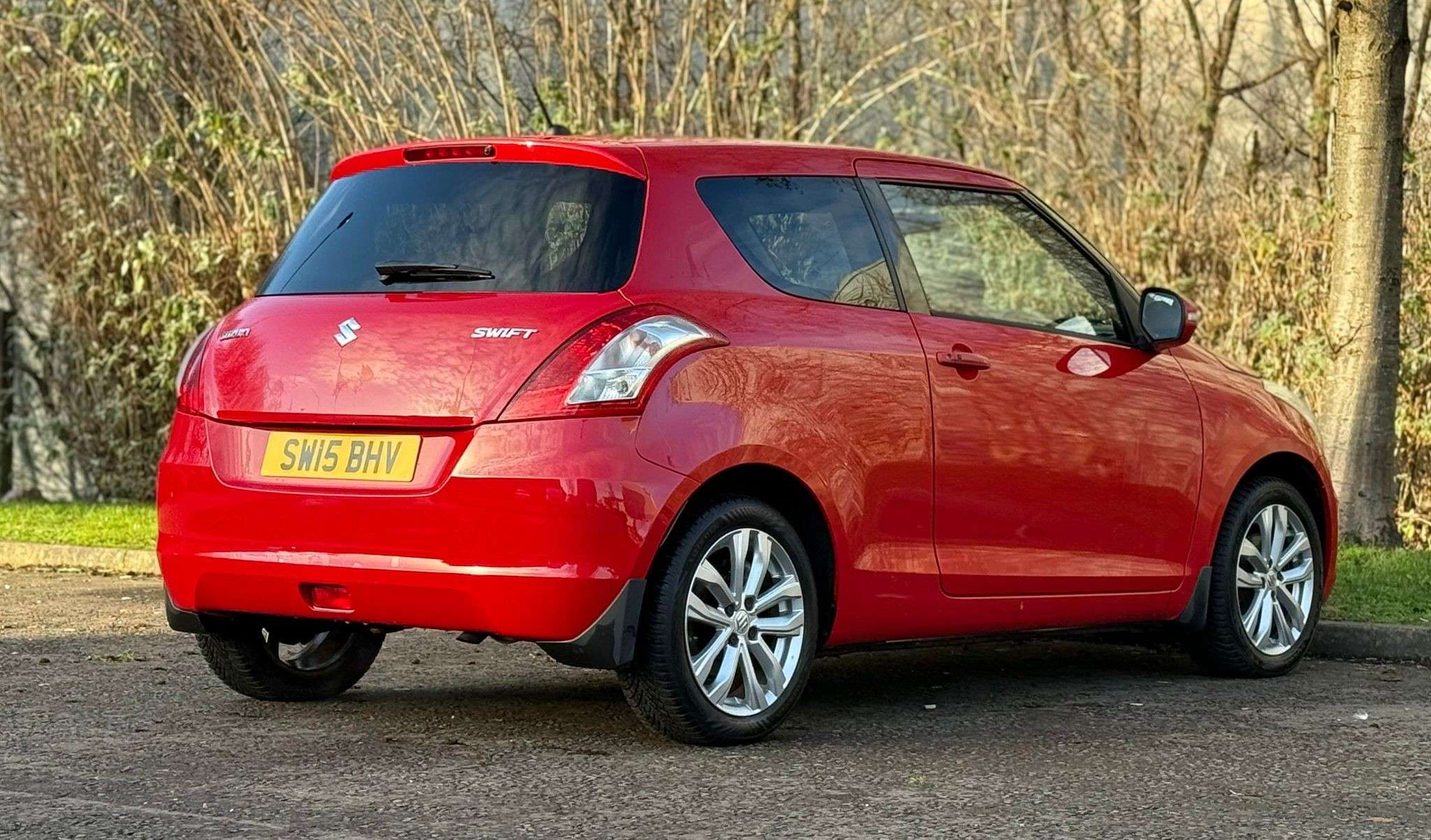 2015 SUZUKI SWIFT 2015 SUZUKI SWIFT