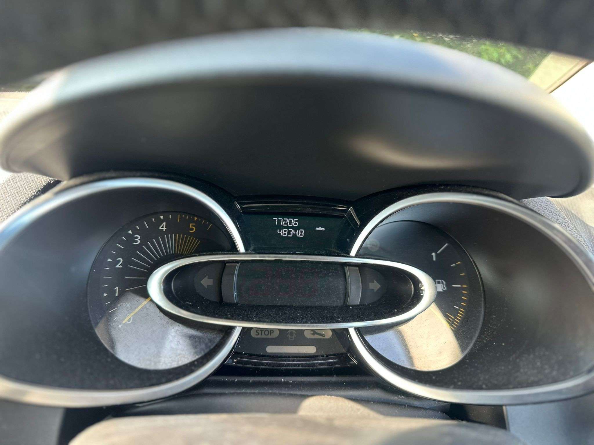 2015 RENAULT CLIO 2015 RENAULT CLIO