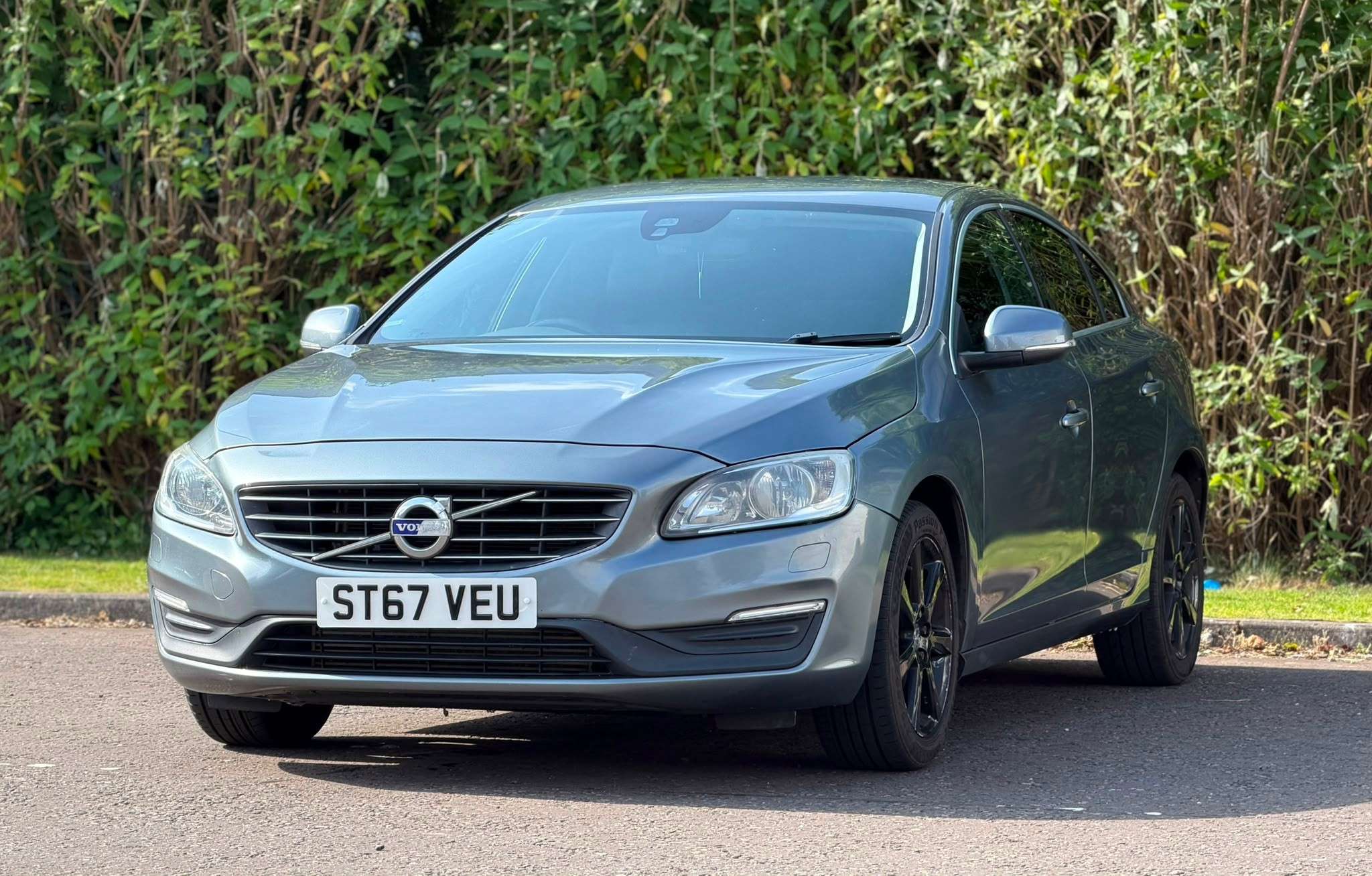 A 2018 VOLVO S60 2.0 T4 SE Nav Saloon 4dr Petrol Manual Euro 6 (s/s) (190 ps) A 2018 VOLVO S60 2.0 T4 SE Nav Saloon 4dr Petrol Manual Euro 6 (s/s) (190 ps)