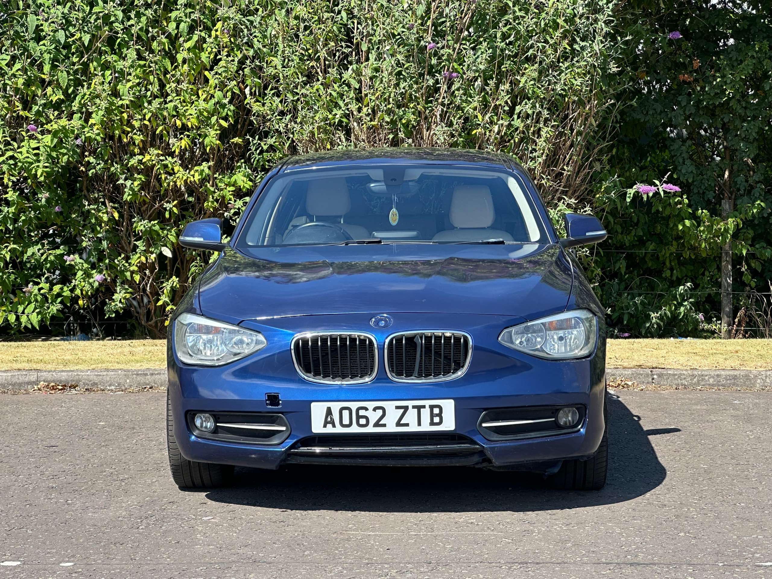 A 2013 BMW 1 SERIES 1.6 116d ED EfficientDynamics Hatchback 5dr Diesel Manual Euro 5 (s/s) (116 ps) A 2013 BMW 1 SERIES 1.6 116d ED EfficientDynamics Hatchback 5dr Diesel Manual Euro 5 (s/s) (116 ps)