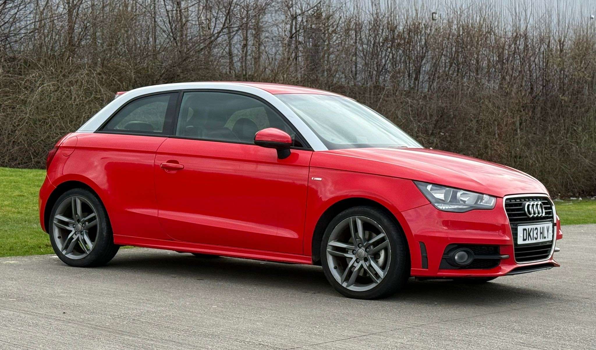 A 2013 AUDI A1 1.6 TDI S line Hatchback 3dr Diesel Manual Euro 5 (s/s) (105 ps) A 2013 AUDI A1 1.6 TDI S line Hatchback 3dr Diesel Manual Euro 5 (s/s) (105 ps)