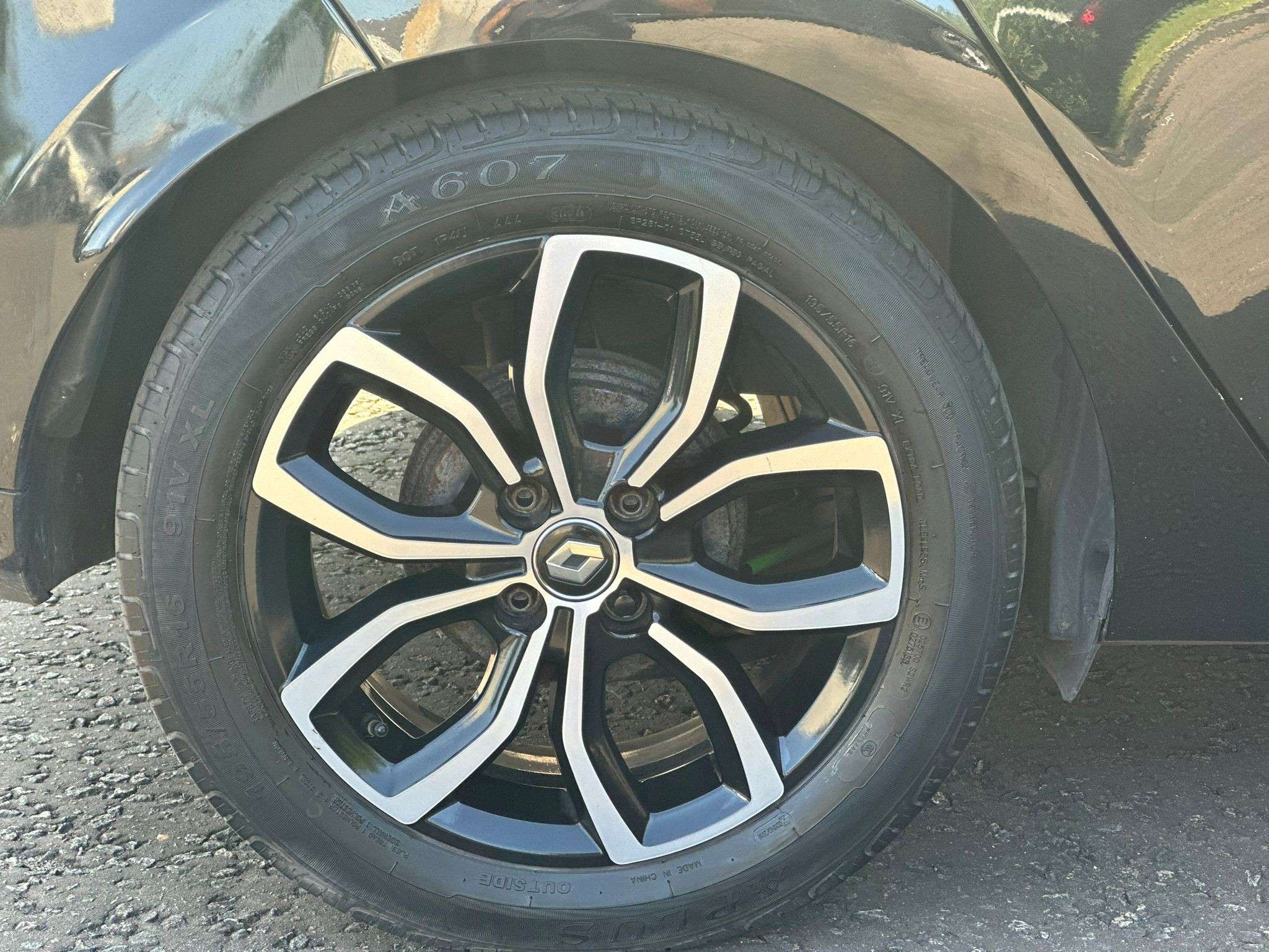 2015 RENAULT CLIO 2015 RENAULT CLIO