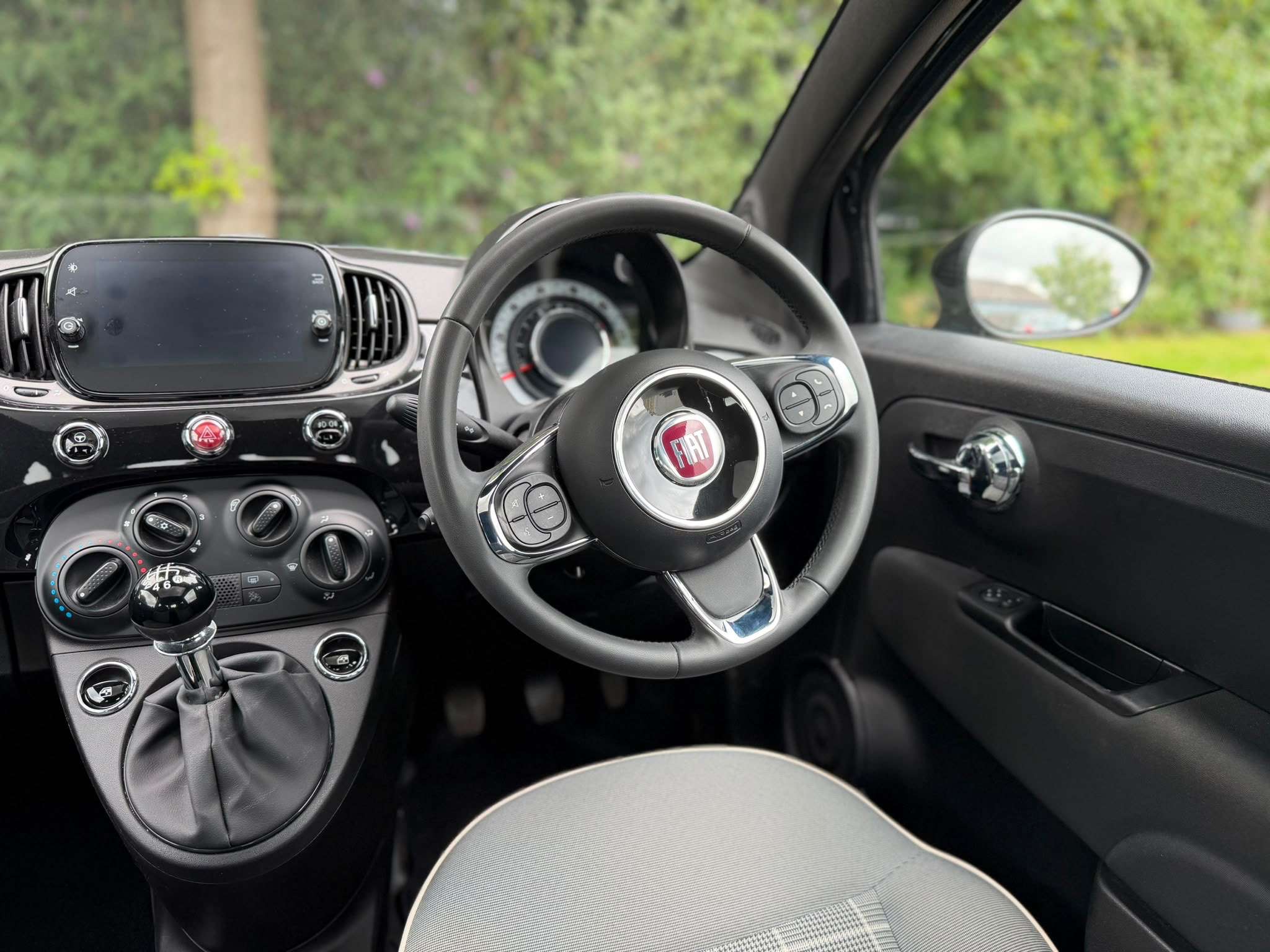 2021 FIAT 500 2021 FIAT 500