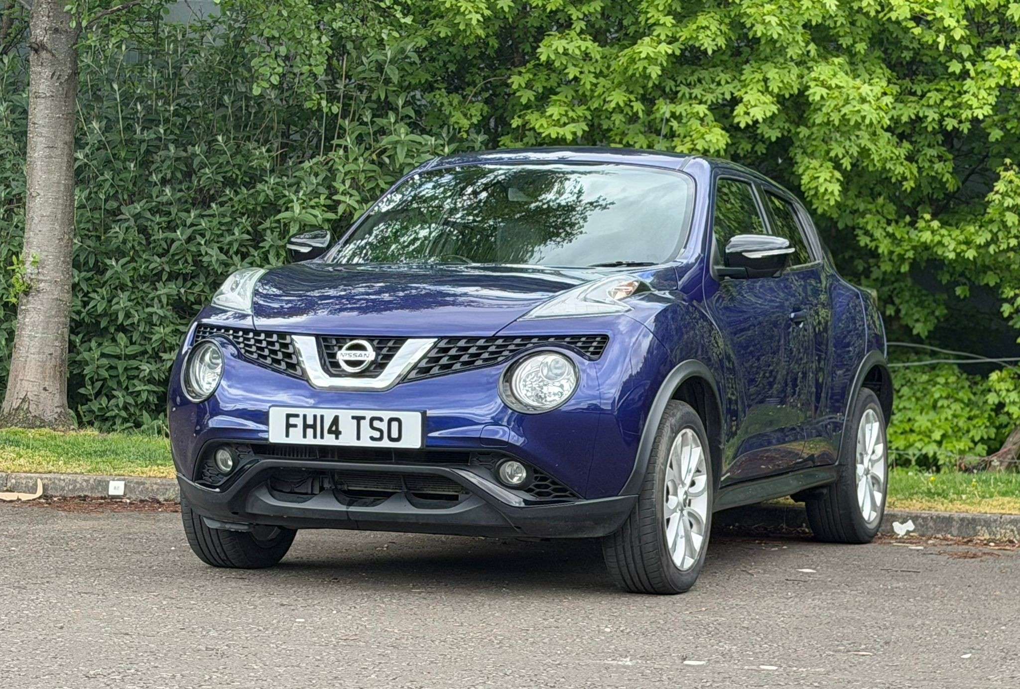 A 2014 NISSAN JUKE 1.5 dCi 8v Tekna SUV 5dr Diesel Manual Euro 5 (s/s) (110 ps) A 2014 NISSAN JUKE 1.5 dCi 8v Tekna SUV 5dr Diesel Manual Euro 5 (s/s) (110 ps)