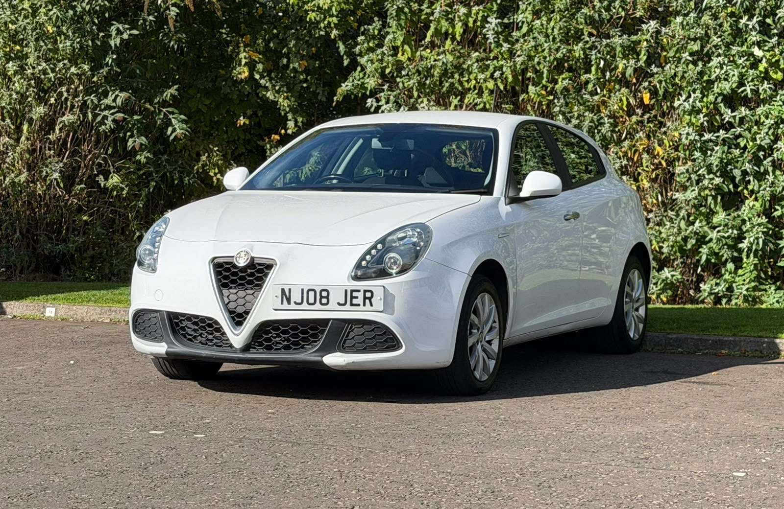 A 2016 ALFA ROMEO GIULIETTA 1.4 TB Giulietta Hatchback 5dr Petrol Manual Euro 6 (s/s) (120 bhp) A 2016 ALFA ROMEO GIULIETTA 1.4 TB Giulietta Hatchback 5dr Petrol Manual Euro 6 (s/s) (120 bhp)