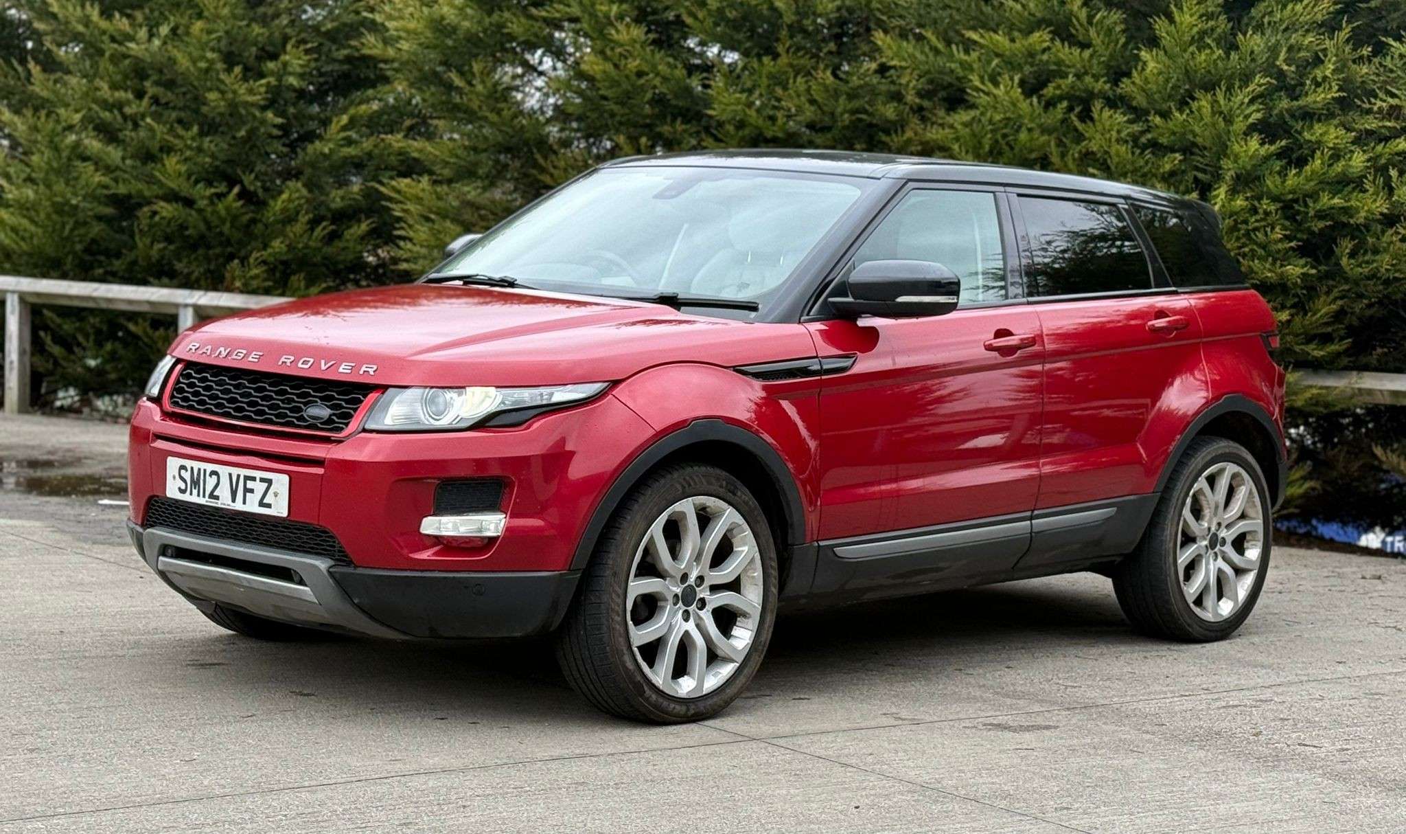 A 2012 LAND ROVER RANGE ROVER EVOQUE 2.2 SD4 Pure SUV 5dr Diesel Manual 4WD Euro 5 (s/s) (190 ps) A 2012 LAND ROVER RANGE ROVER EVOQUE 2.2 SD4 Pure SUV 5dr Diesel Manual 4WD Euro 5 (s/s) (190 ps)