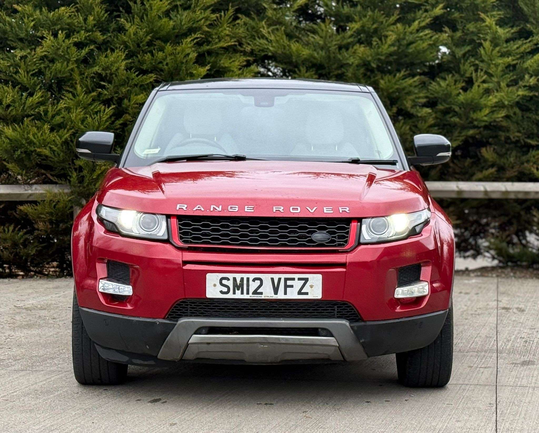 A 2012 LAND ROVER RANGE ROVER EVOQUE 2.2 SD4 Pure SUV 5dr Diesel Manual 4WD Euro 5 (s/s) (190 ps) A 2012 LAND ROVER RANGE ROVER EVOQUE 2.2 SD4 Pure SUV 5dr Diesel Manual 4WD Euro 5 (s/s) (190 ps)