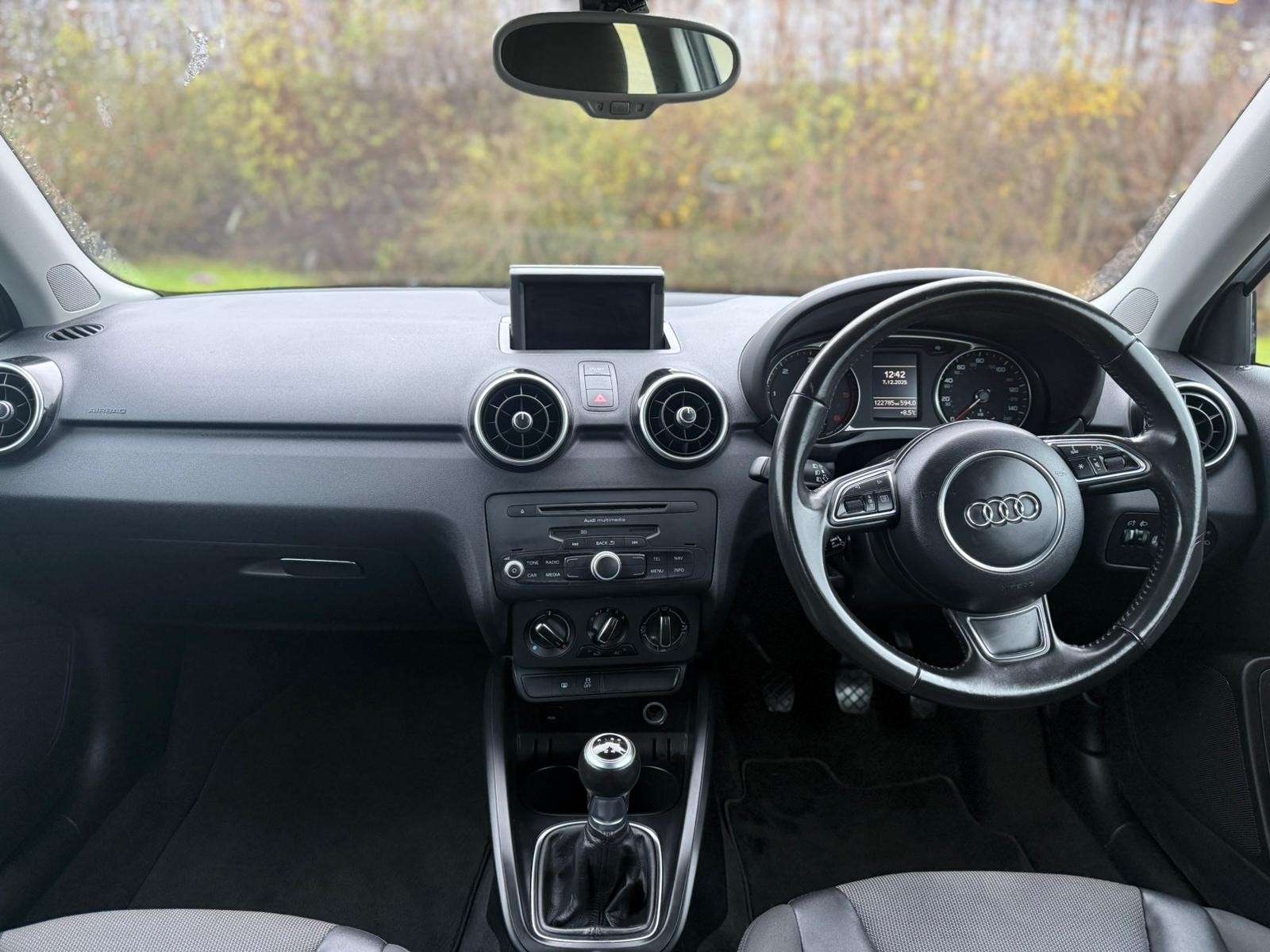 2011 AUDI A1 2011 AUDI A1