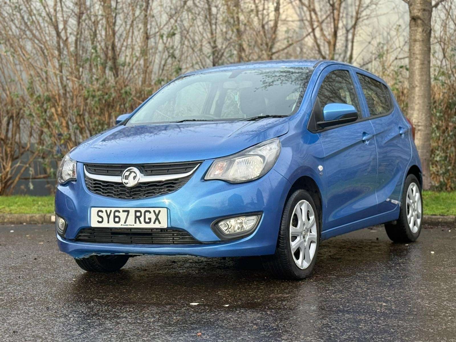 A 2017 VAUXHALL VIVA 1.0i SE Hatchback 5dr Petrol Manual Euro 6 (75 ps) A 2017 VAUXHALL VIVA 1.0i SE Hatchback 5dr Petrol Manual Euro 6 (75 ps)
